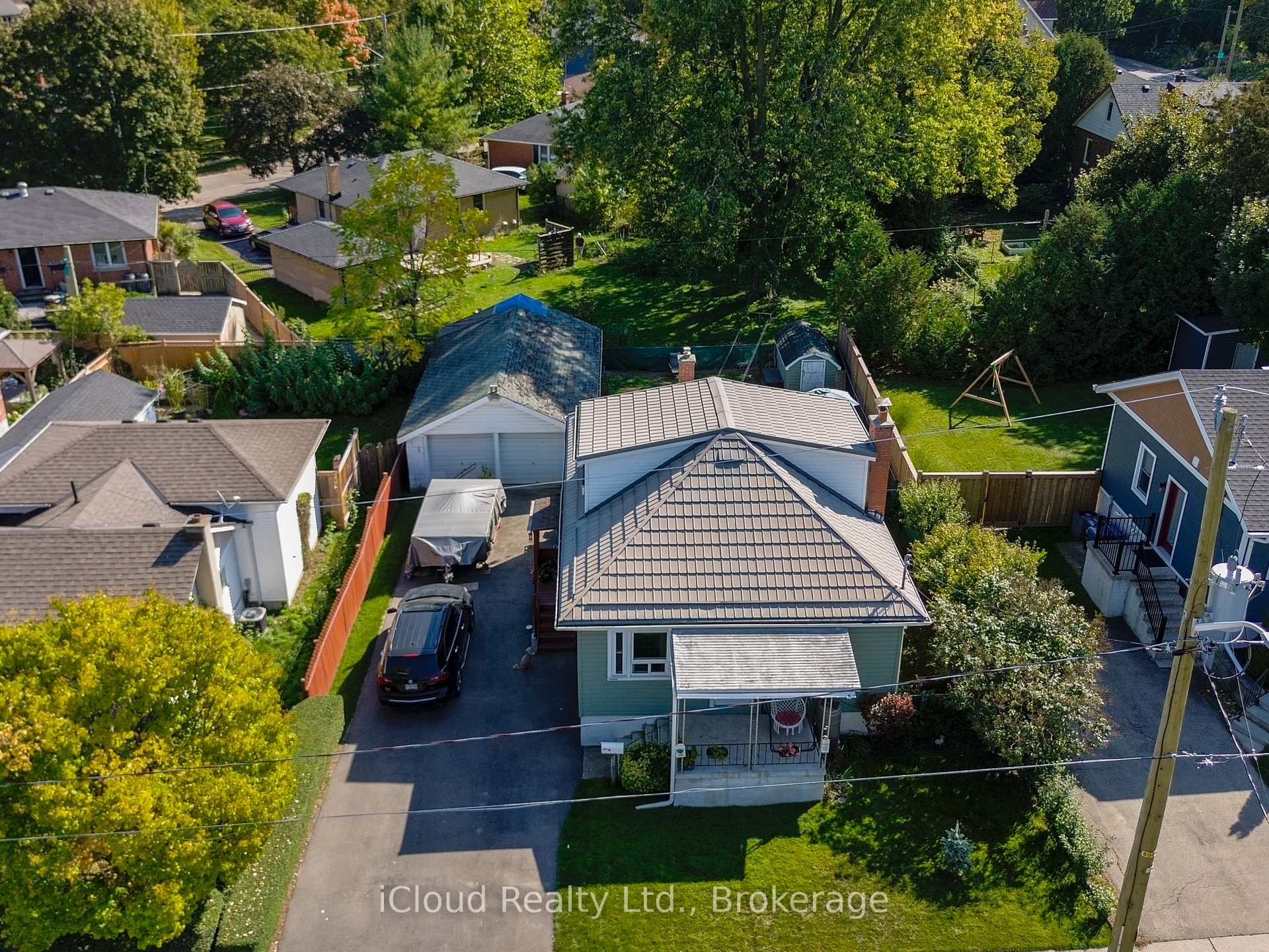 Photo 34 of 28 Barton Street, Guelph, Exhibition Park — HOMEH