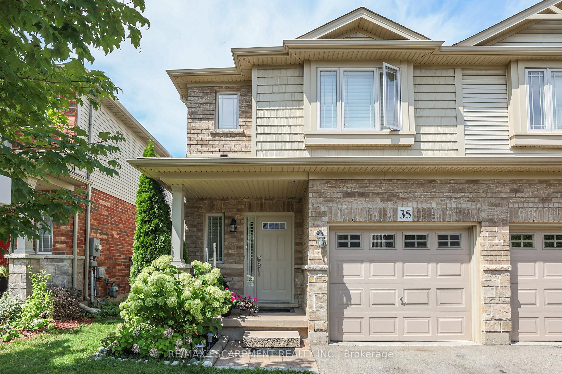 Photo 4 of Unit 35, 6 Chestnut Drive, Grimsby, Grimsby West — HOMEH