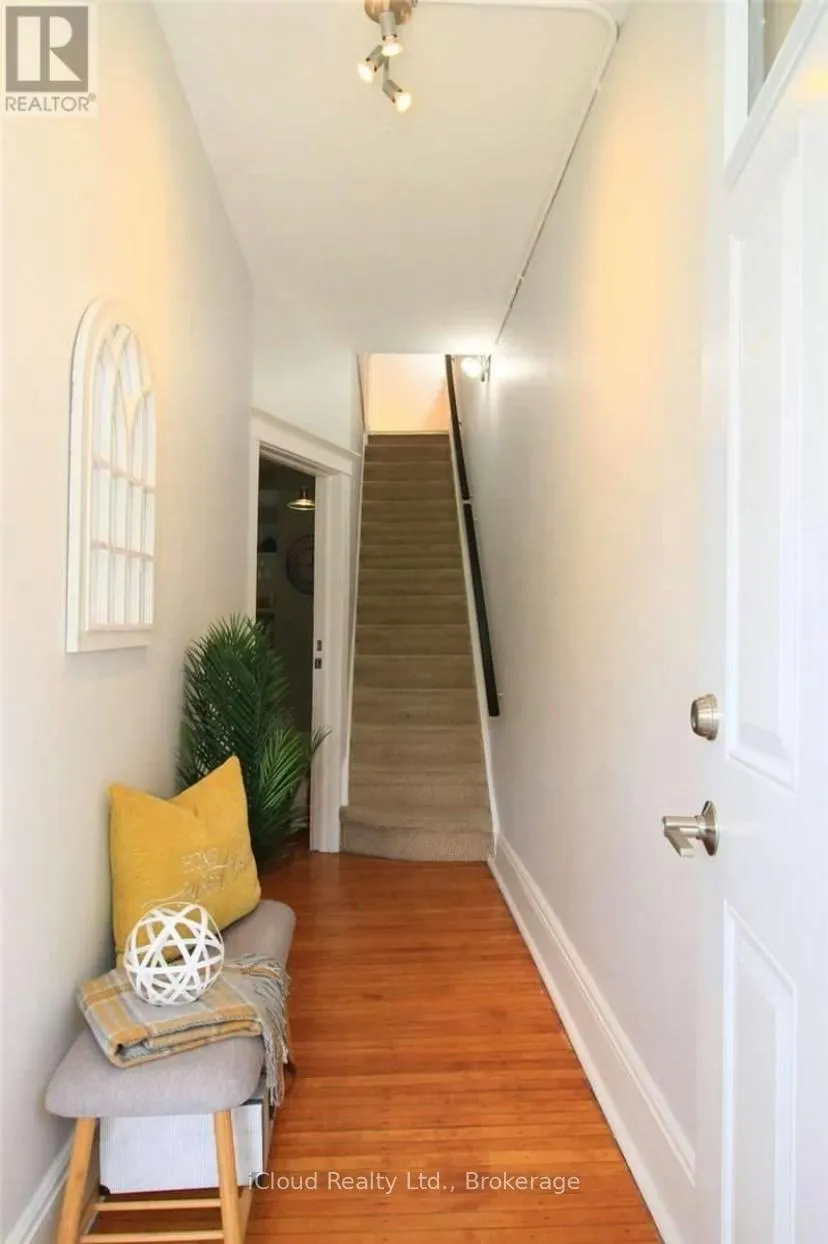 Photo 3 of 205 Prospect Street S, Hamilton, Blakeley — HOMEH