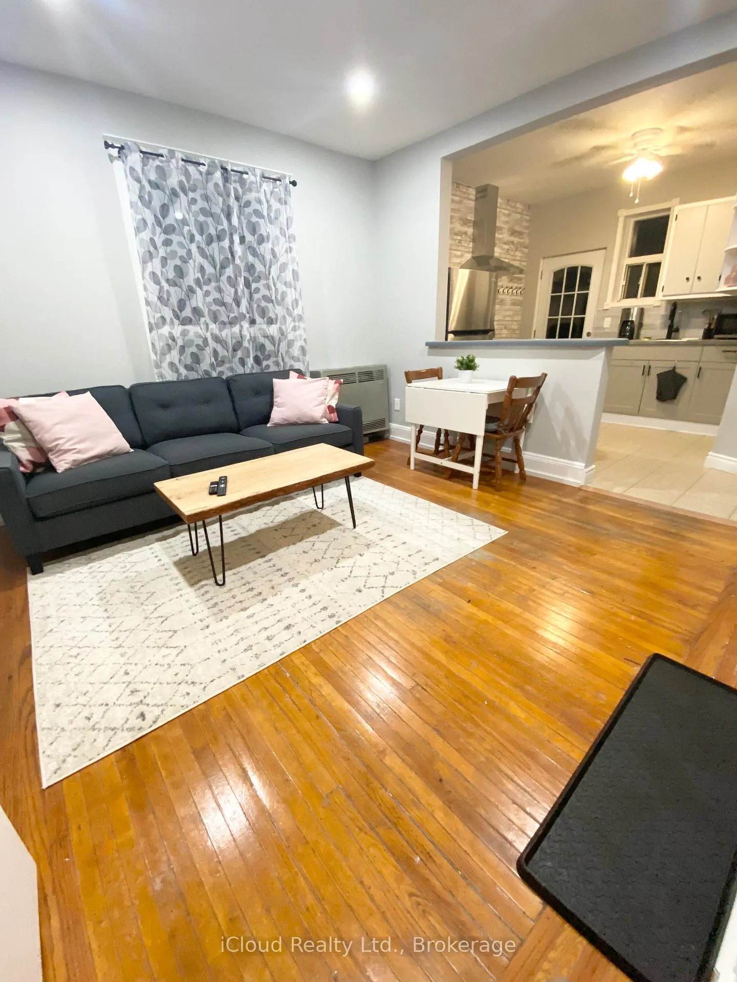 Photo 10 of 205 Prospect Street S, Hamilton, Blakeley — HOMEH