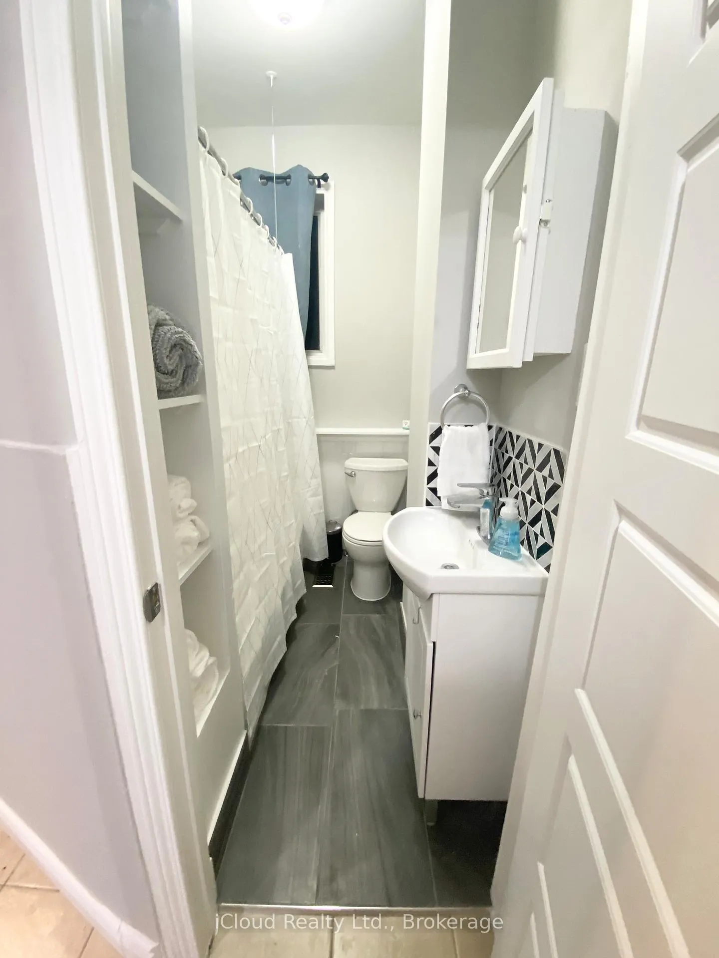 Photo 12 of 205 Prospect Street S, Hamilton, Blakeley — HOMEH