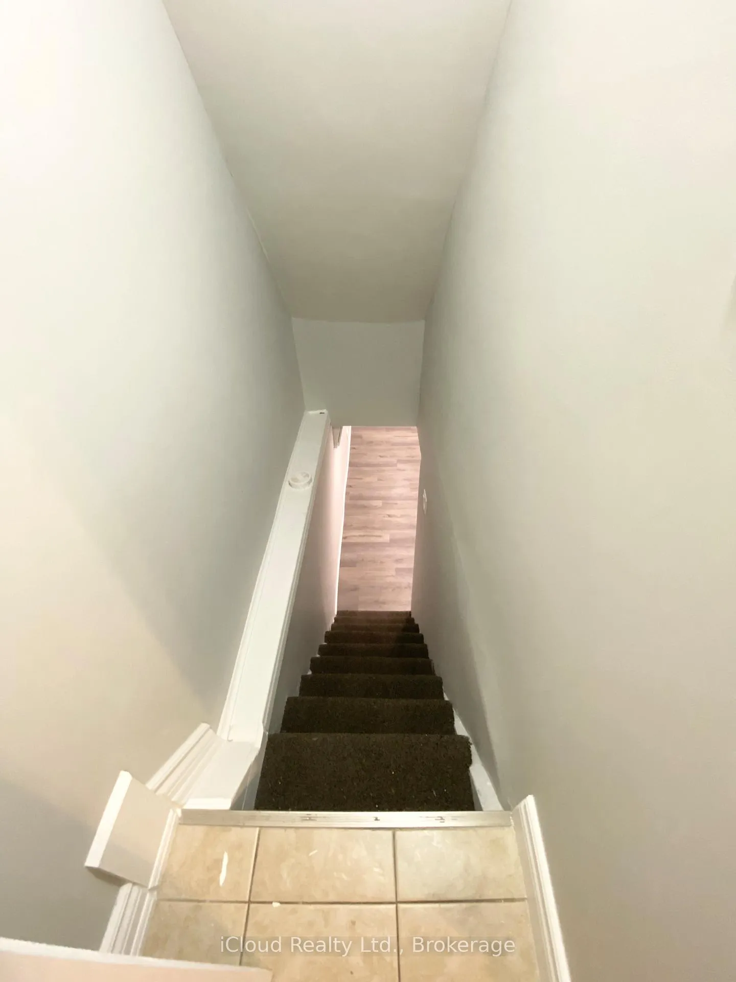 Photo 13 of 205 Prospect Street S, Hamilton, Blakeley — HOMEH