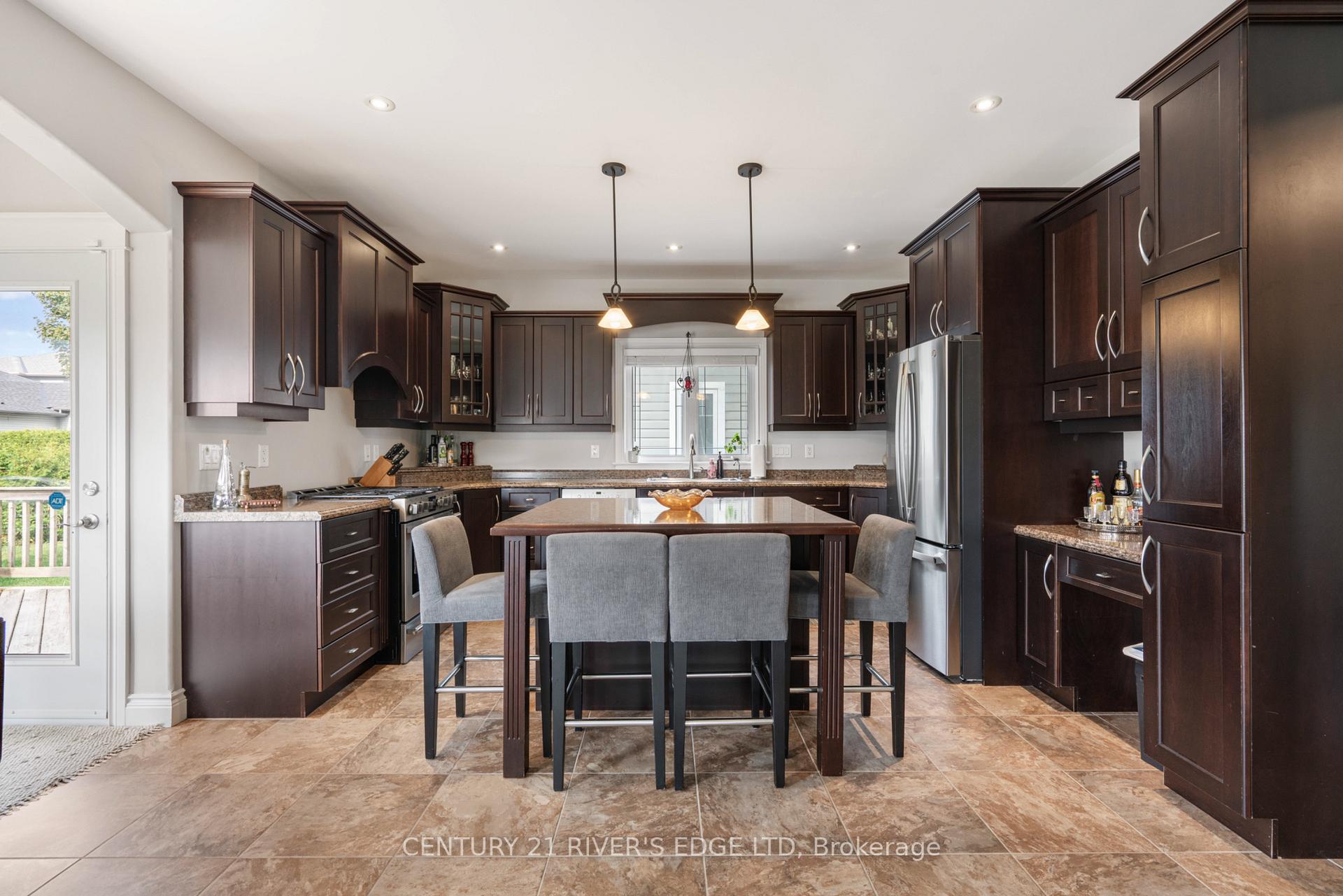 Photo 27 of 414 Brock Street, Brockville — HOMEH