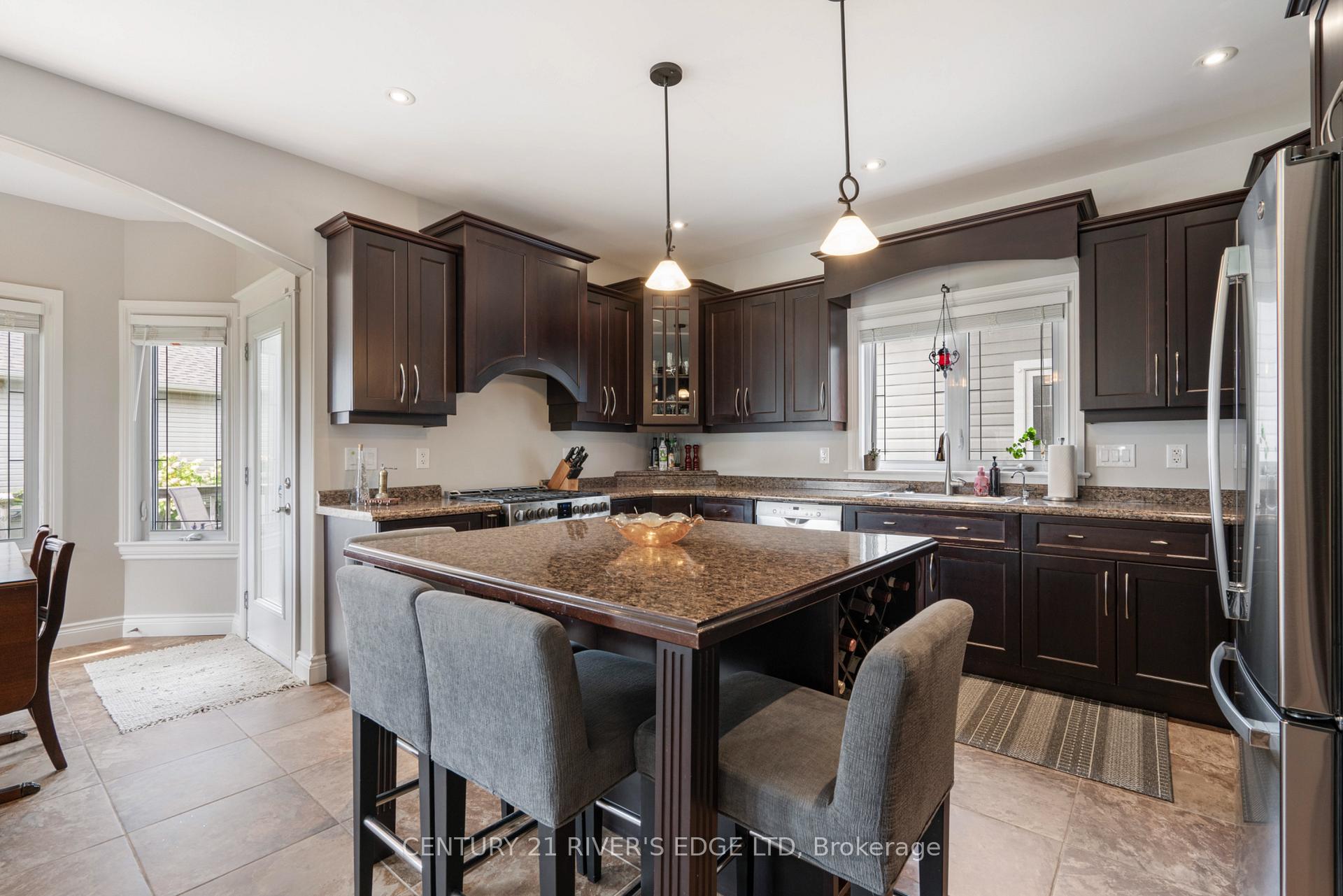 Photo 17 of 414 Brock Street, Brockville — HOMEH