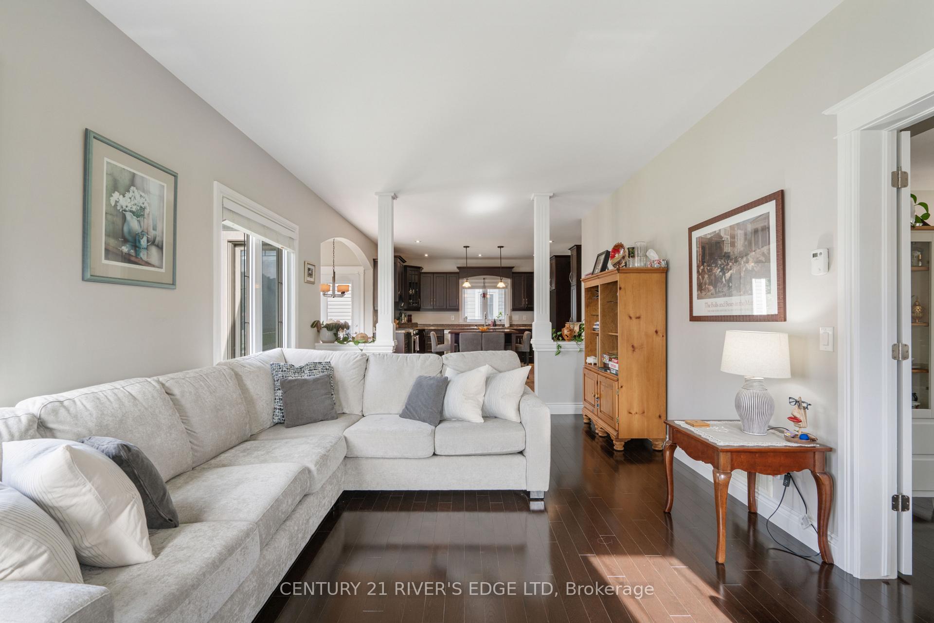 Photo 24 of 414 Brock Street, Brockville — HOMEH