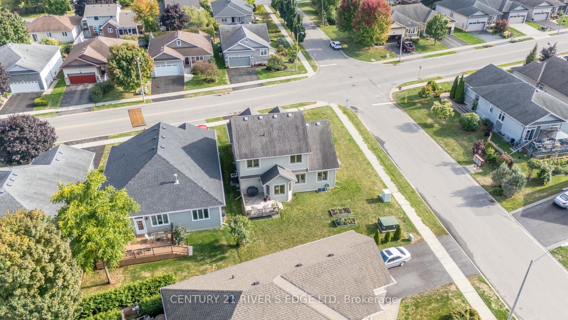 Photo 35 of 414 Brock Street, Brockville — HOMEH