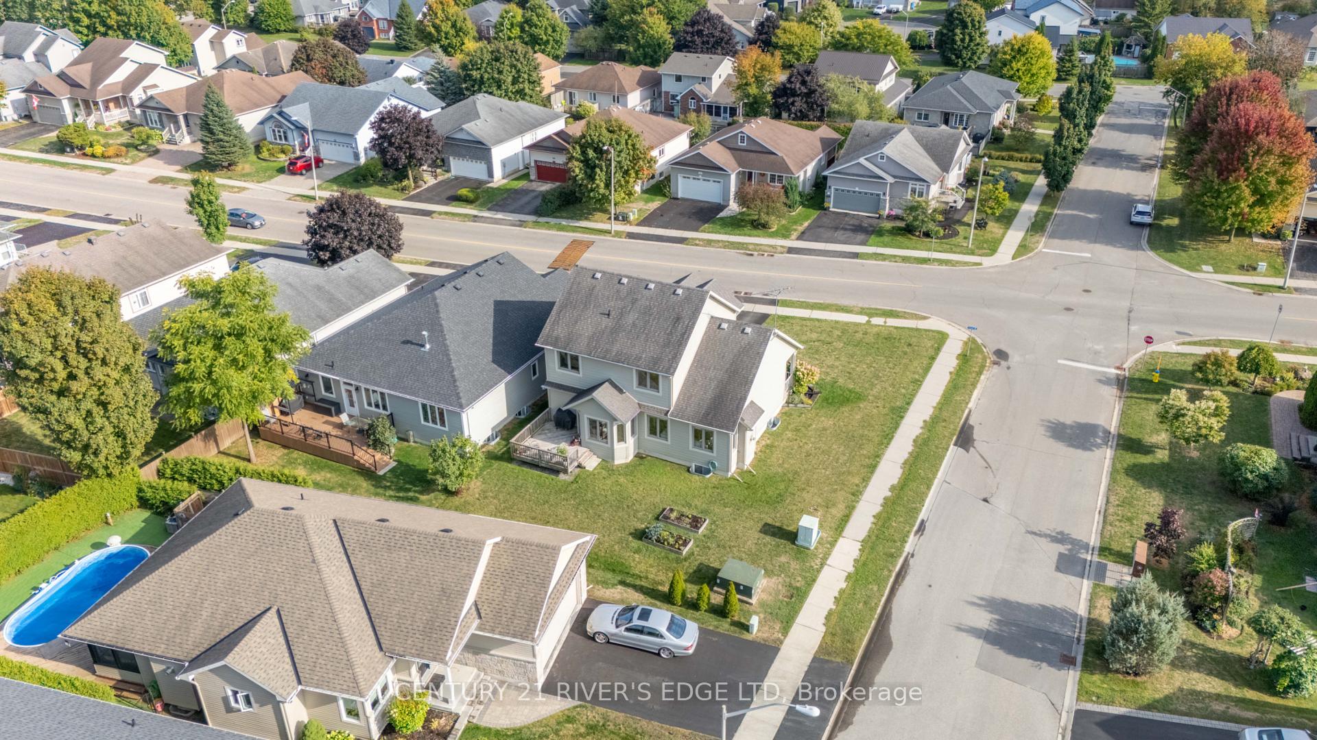 Photo 39 of 414 Brock Street, Brockville — HOMEH