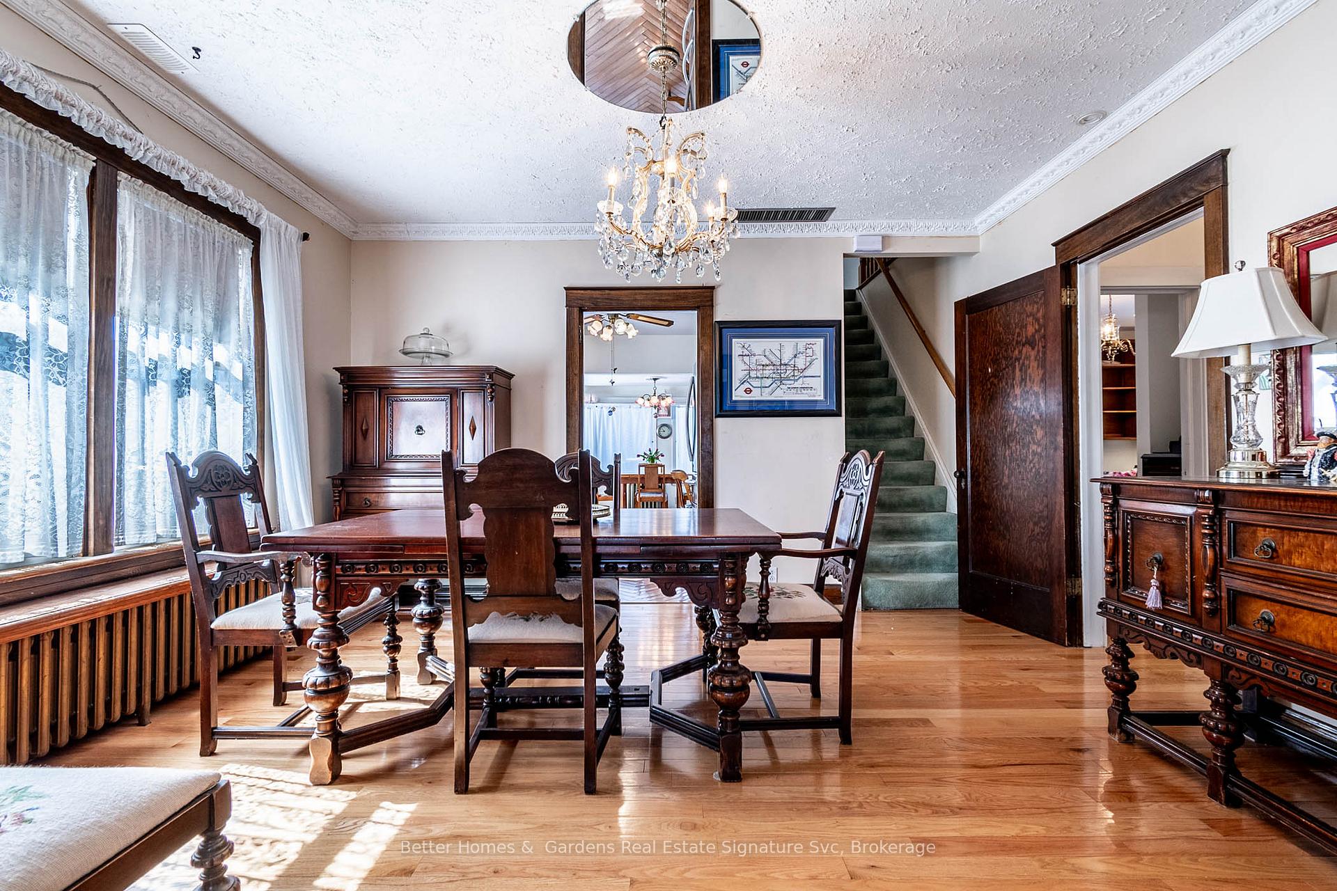 Photo 3 of 140 Main Street E, Grimsby, Grimsby East — HOMEH