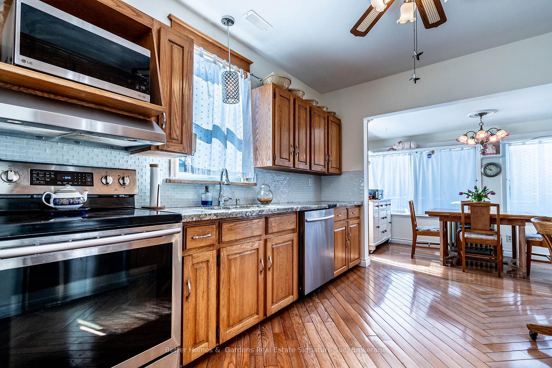 Photo 9 of 140 Main Street E, Grimsby, Grimsby East — HOMEH