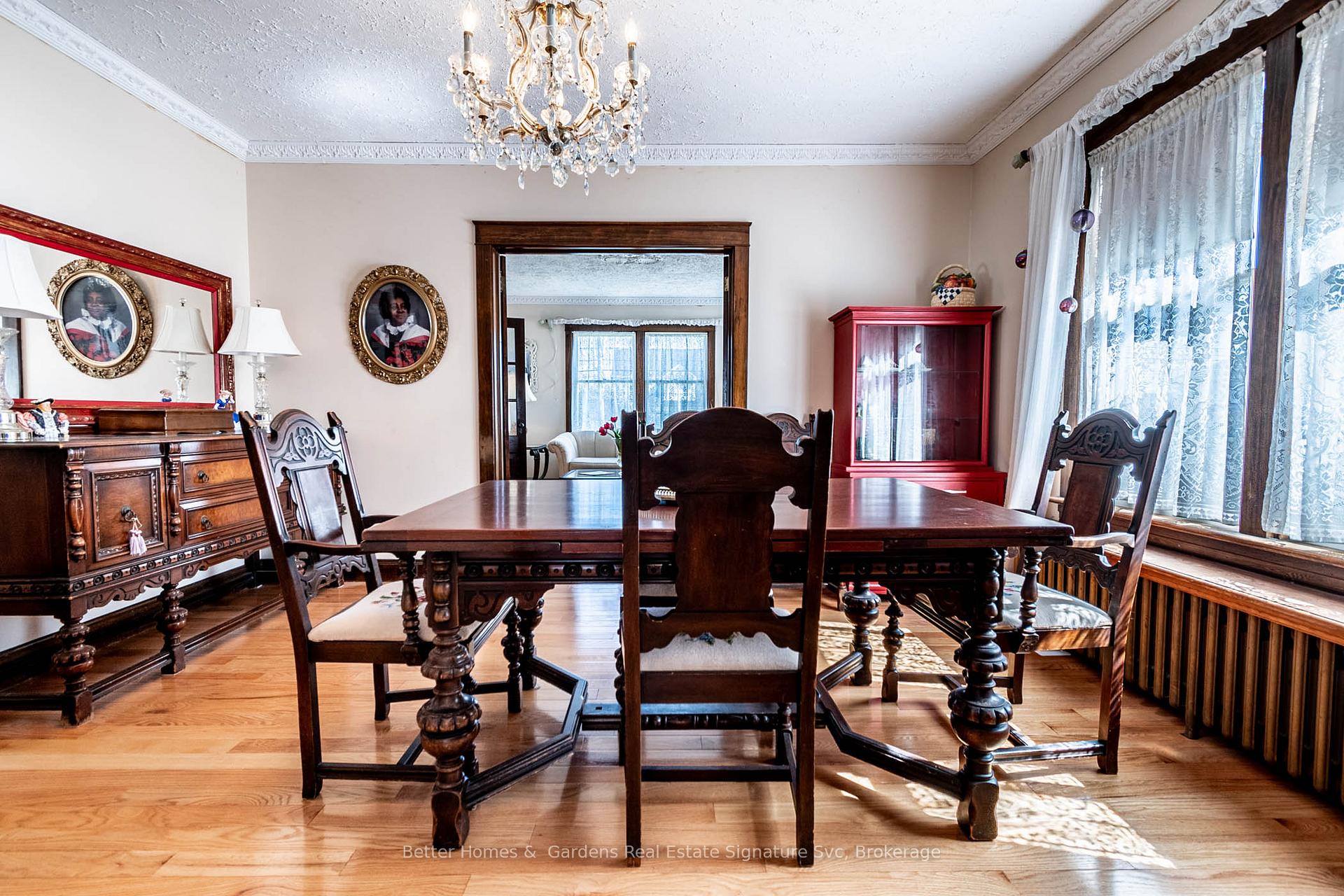 Photo 15 of 140 Main Street E, Grimsby, Grimsby East — HOMEH