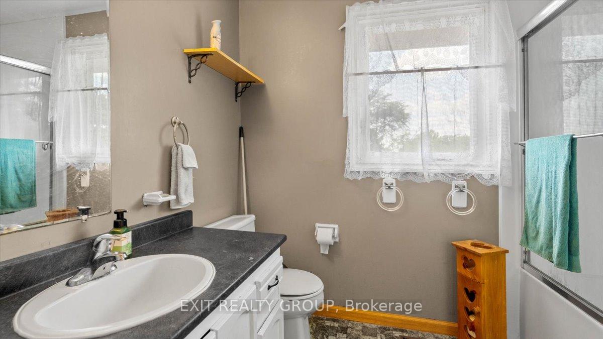 Photo 26 of 17 Morris Drive, Belleville, Belleville Ward — HOMEH