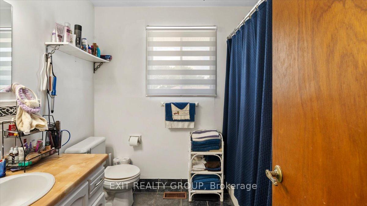 Photo 33 of 17 Morris Drive, Belleville, Belleville Ward — HOMEH