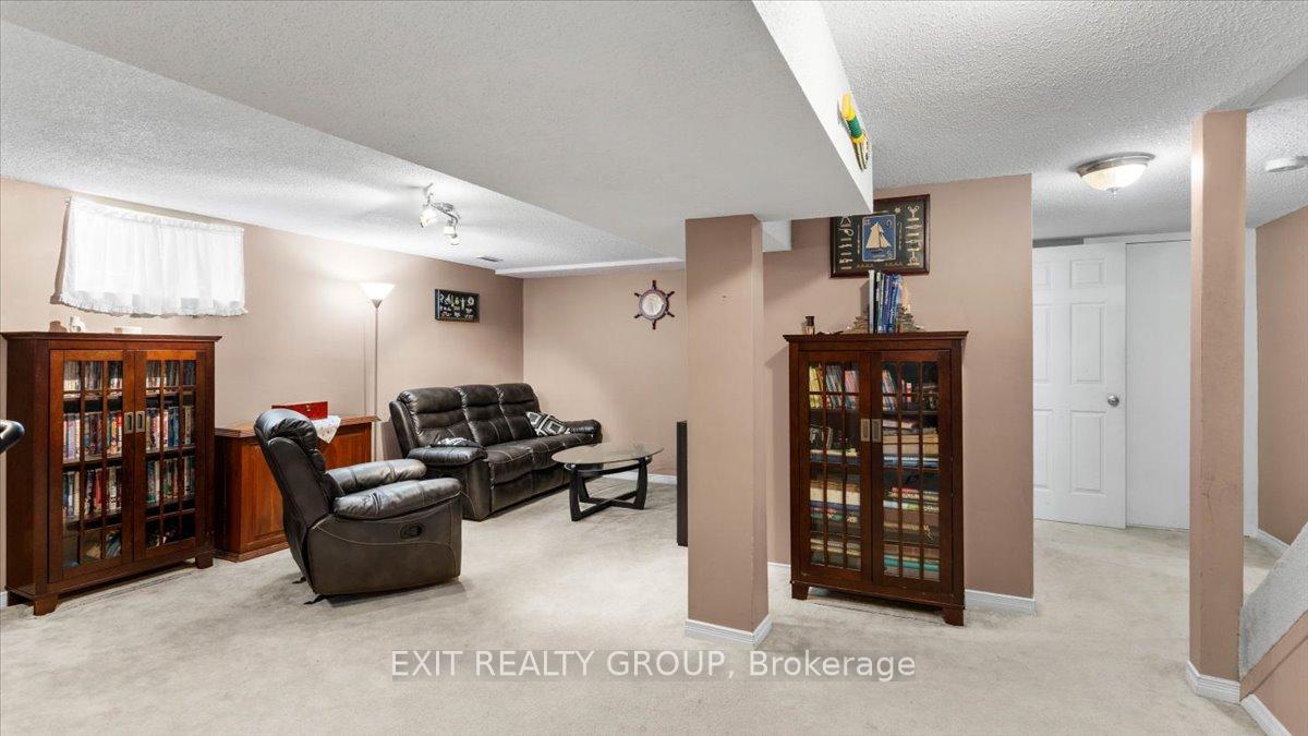 Photo 32 of 17 Morris Drive, Belleville, Belleville Ward — HOMEH