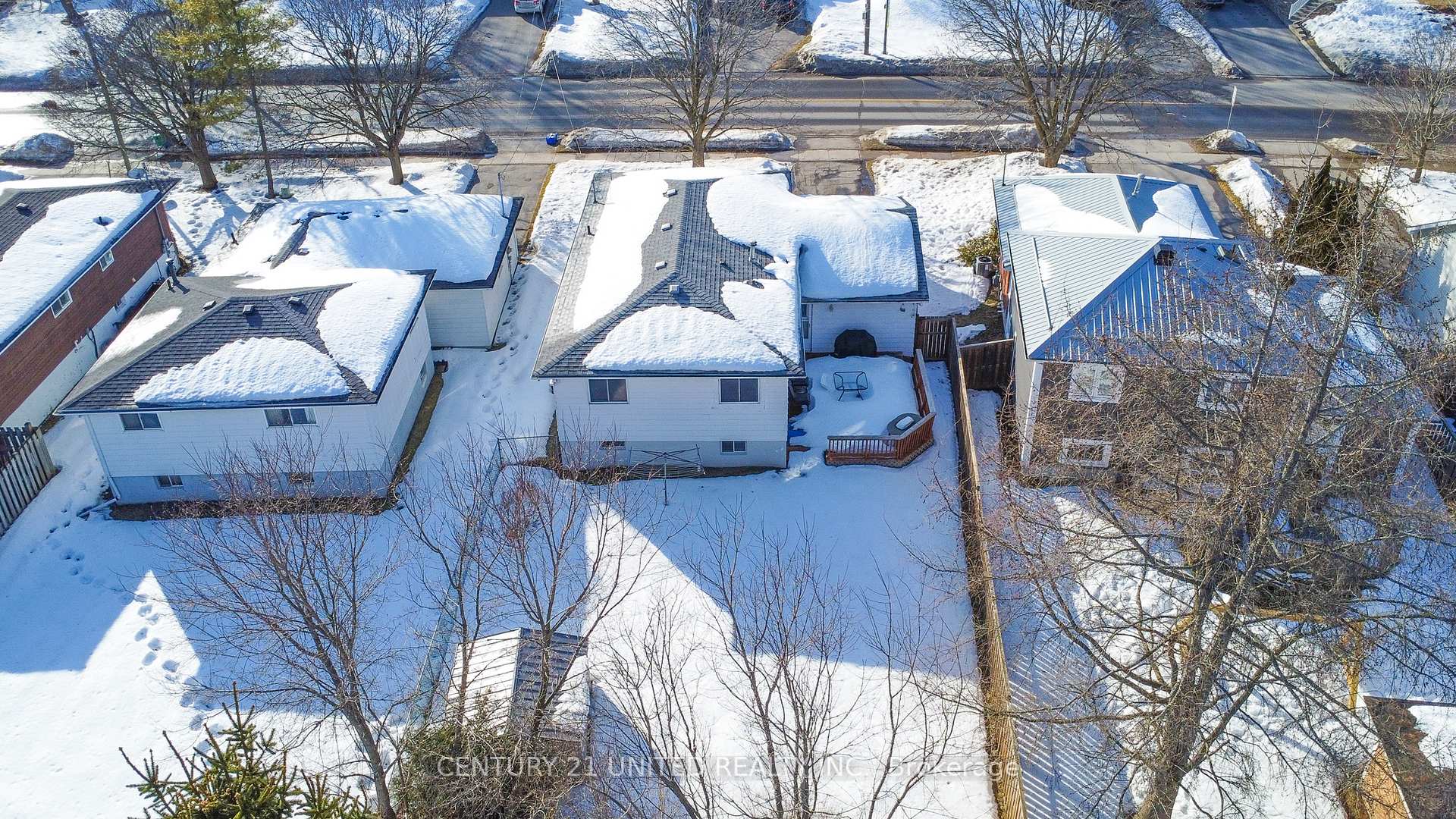 Photo 7 of 32 Kawartha Heights Boulevard, Peterborough, Monaghan Ward 2 — HOMEH