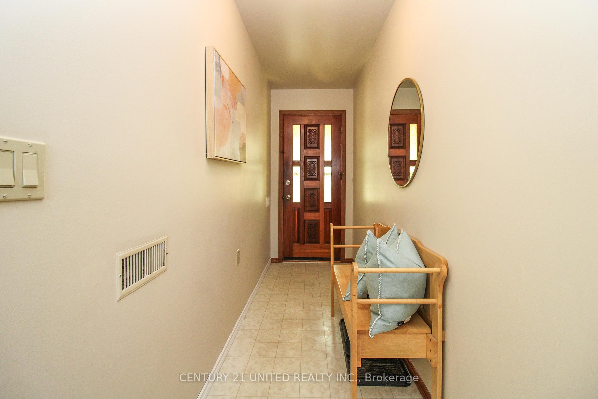 Photo 8 of 32 Kawartha Heights Boulevard, Peterborough, Monaghan Ward 2 — HOMEH