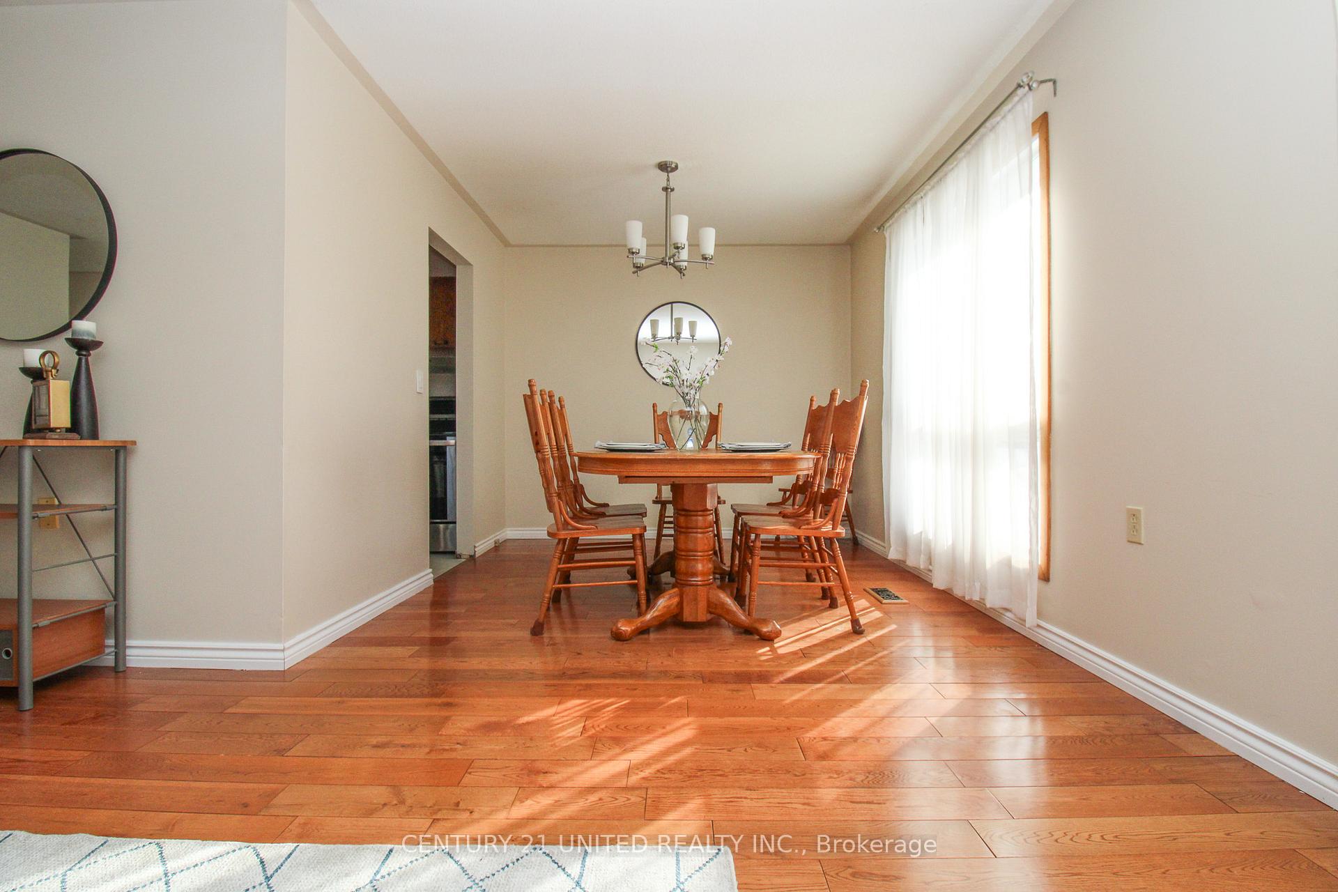 Photo 13 of 32 Kawartha Heights Boulevard, Peterborough, Monaghan Ward 2 — HOMEH