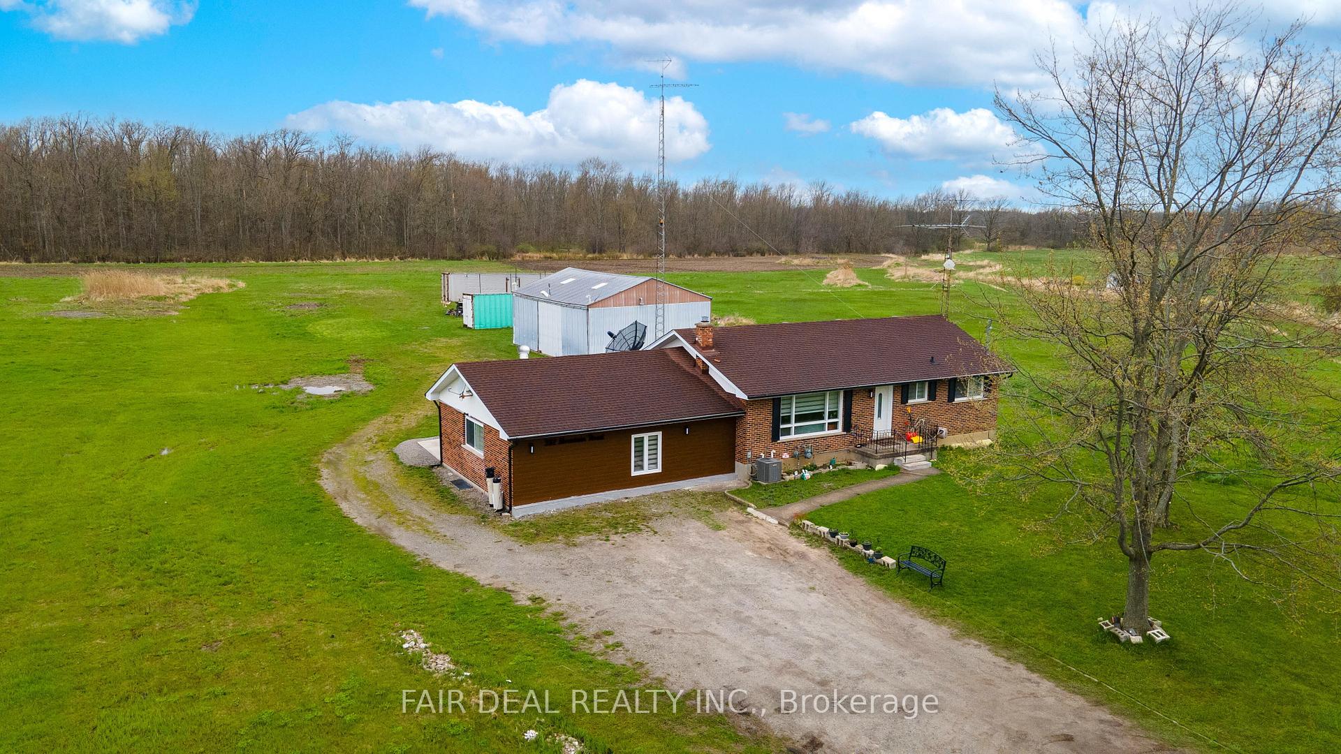 Photo 1 of 392 Mountain Road, Grimsby, Grimsby Escarpment — HOMEH