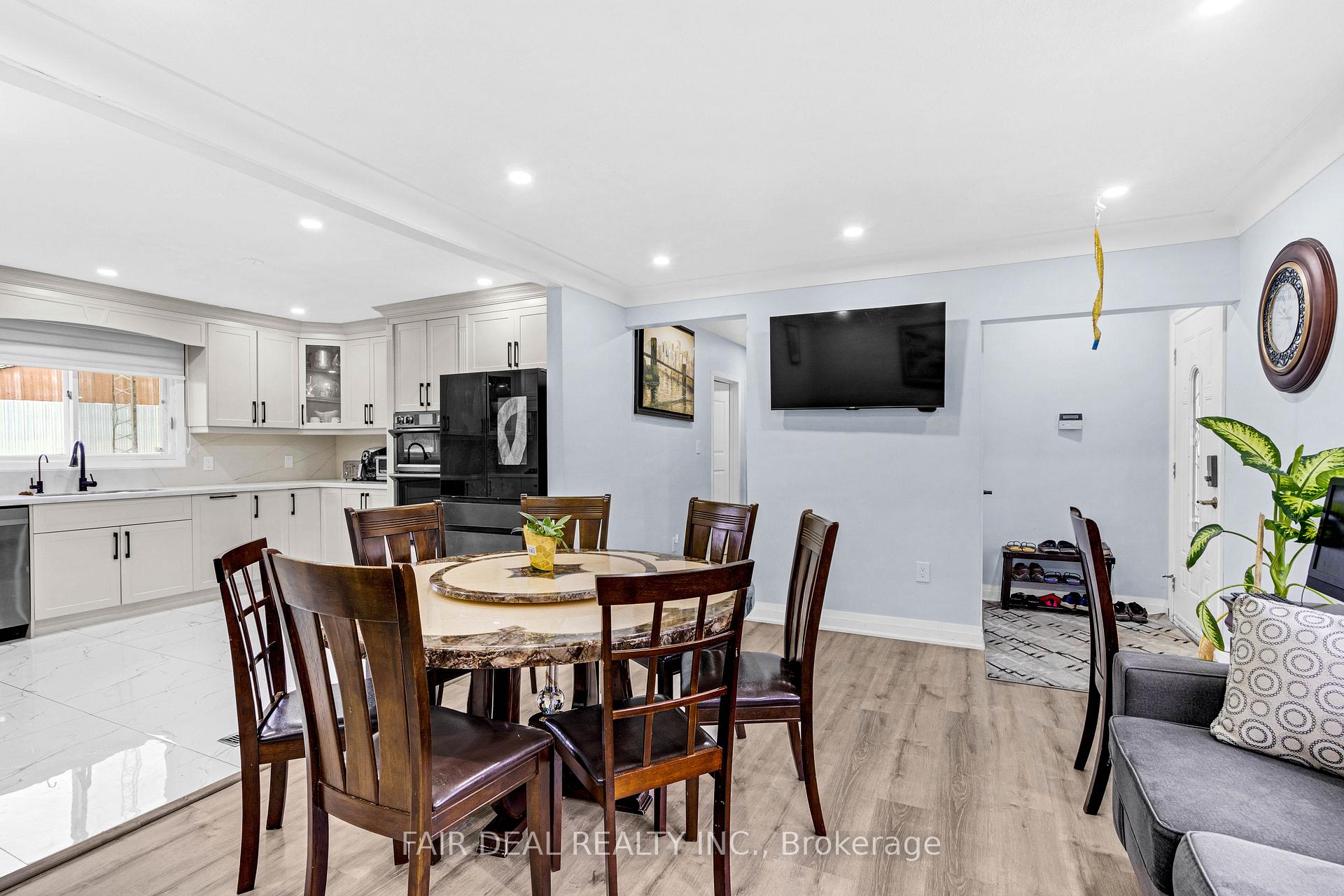 Photo 6 of 392 Mountain Road, Grimsby, Grimsby Escarpment — HOMEH