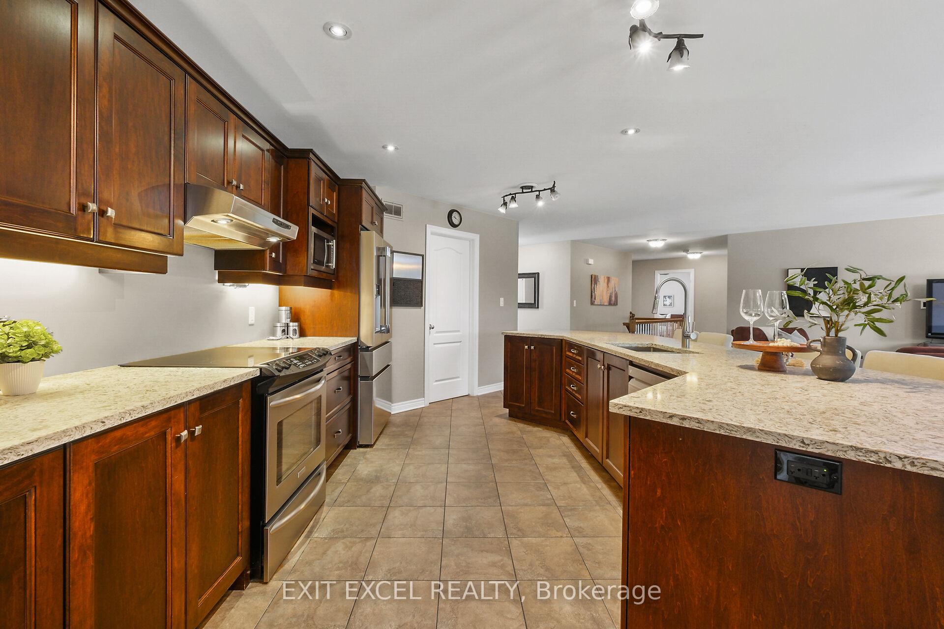 Photo 10 of 3235 Blanchfield Road, Ottawa, Osgoode Twp South of Reg Rd 6 — HOMEH