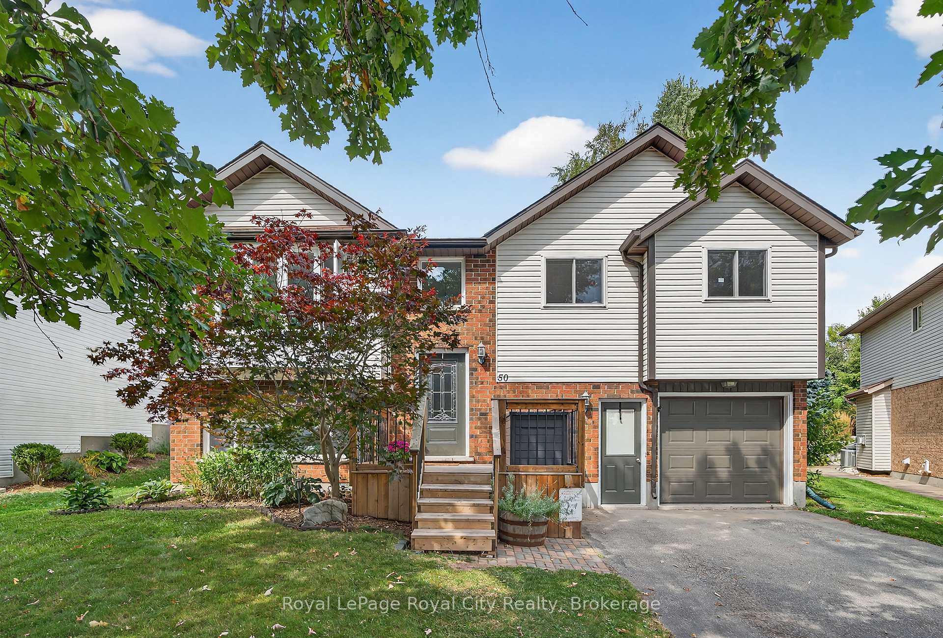 Photo 1 of 50 Mclachlan Place, Guelph, Willow West/Sugarbush/West Acres — HOMEH