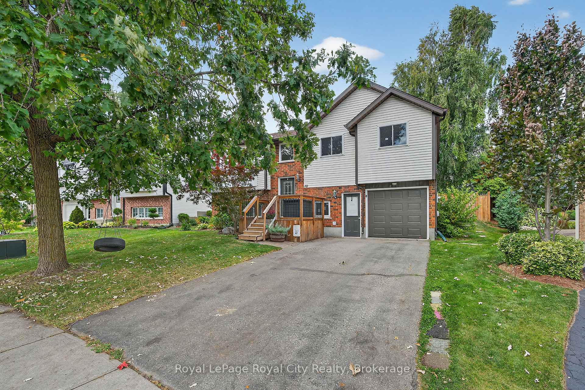Photo 2 of 50 Mclachlan Place, Guelph, Willow West/Sugarbush/West Acres — HOMEH