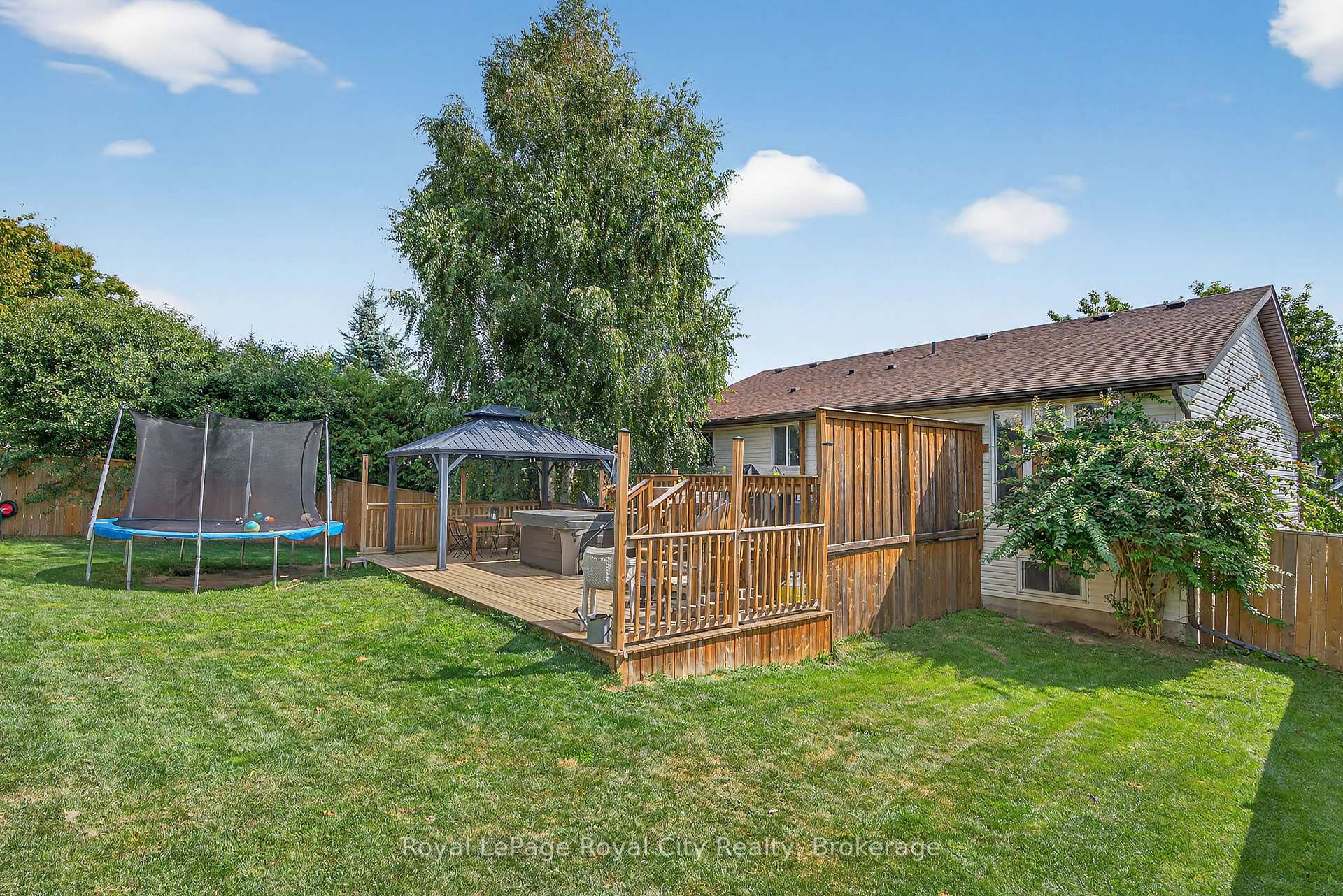 Photo 14 of 50 Mclachlan Place, Guelph, Willow West/Sugarbush/West Acres — HOMEH