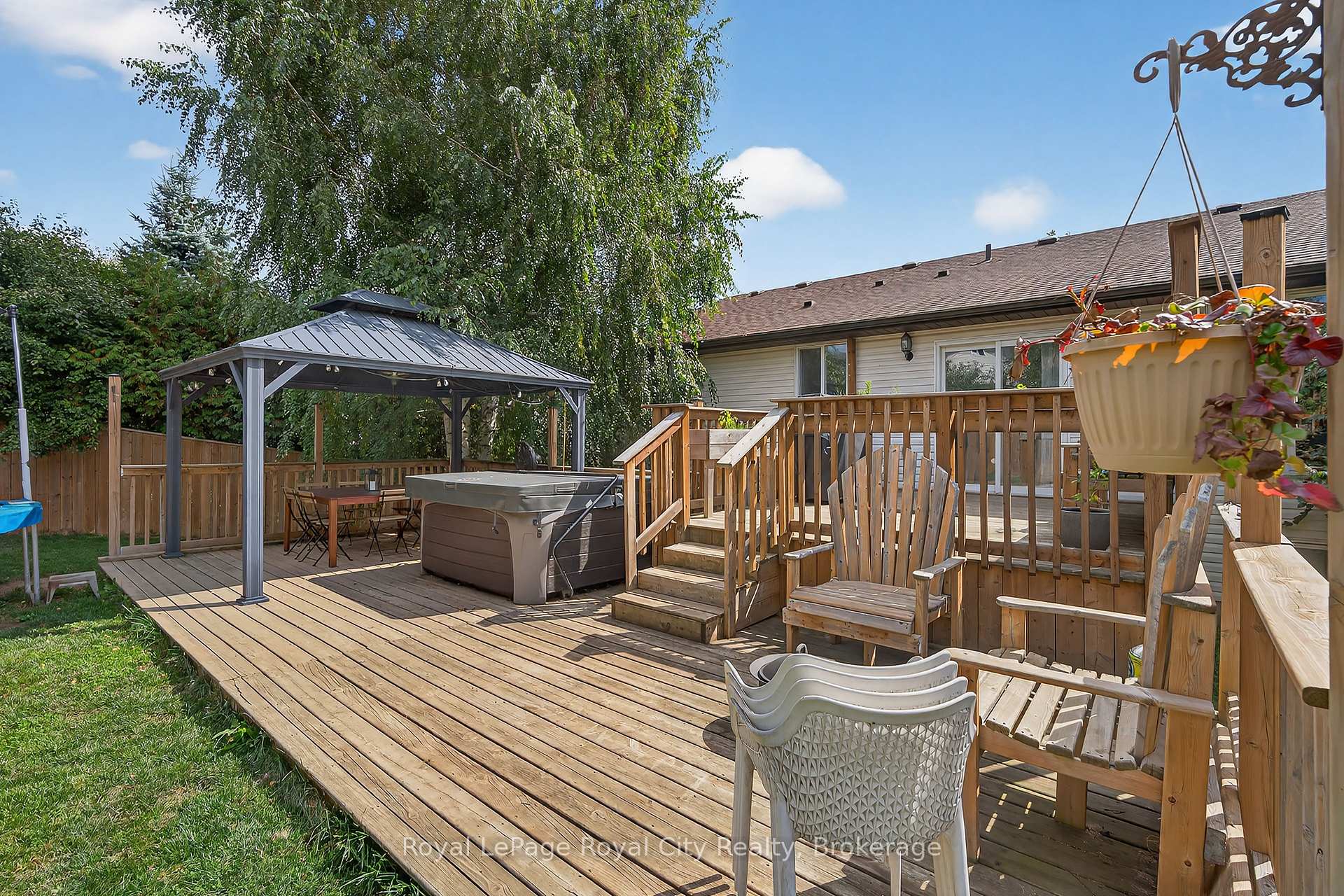 Photo 16 of 50 Mclachlan Place, Guelph, Willow West/Sugarbush/West Acres — HOMEH
