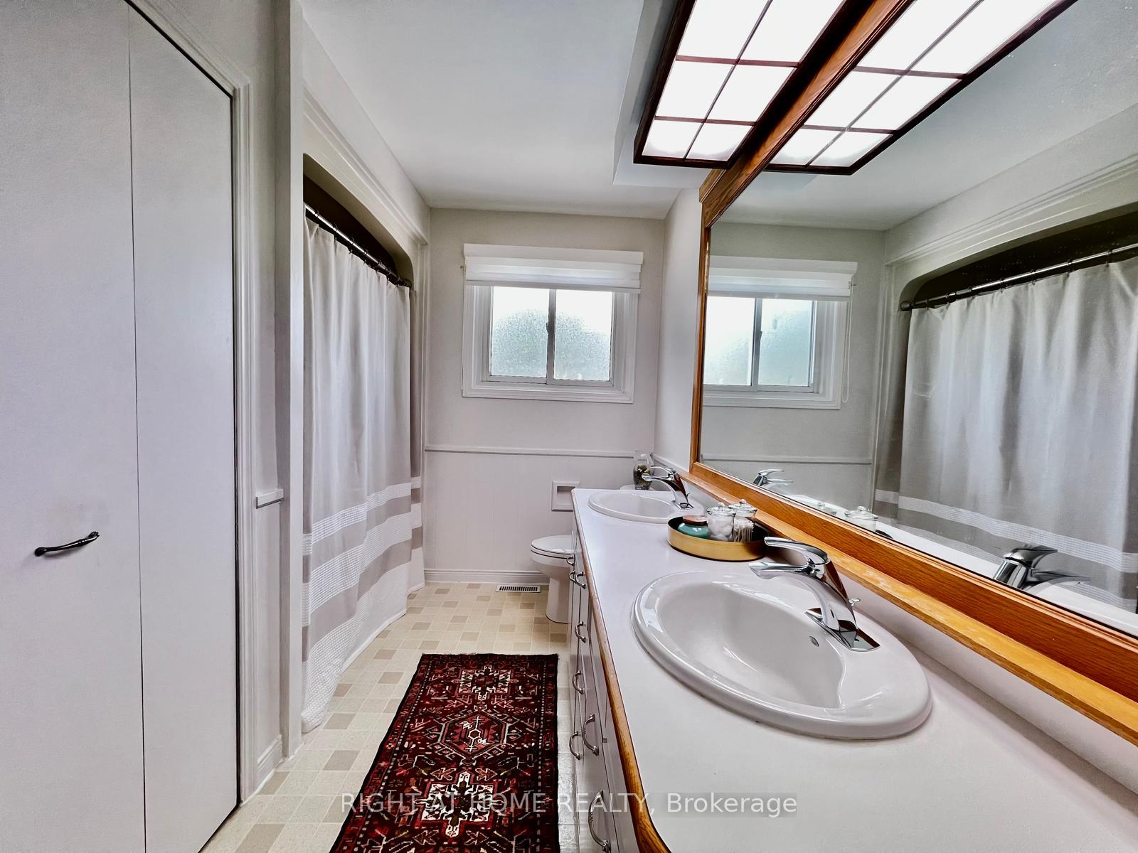 Photo 11 of 28 Lorne Avenue, Grimsby, Grimsby Beach — HOMEH