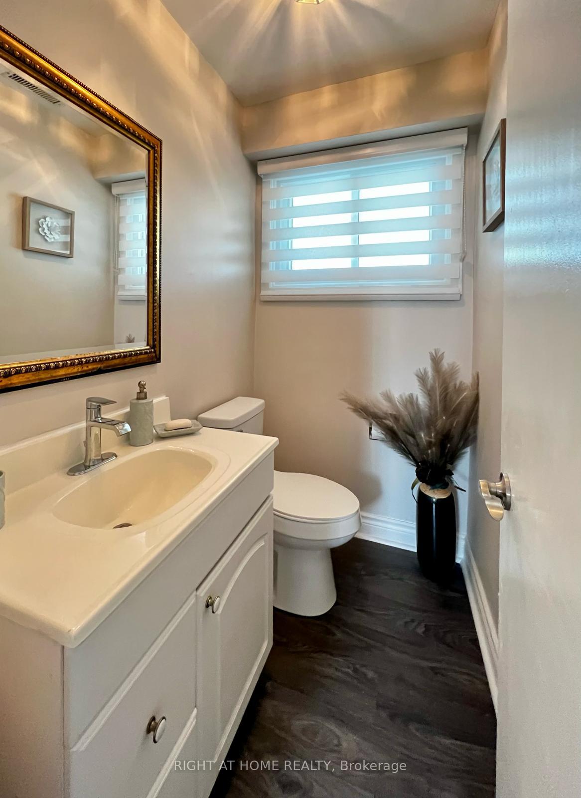 Photo 12 of 28 Lorne Avenue, Grimsby, Grimsby Beach — HOMEH