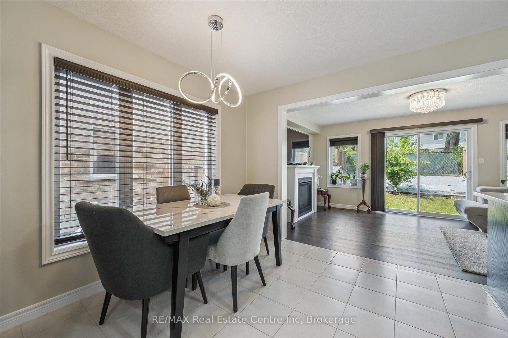 Photo 6 of 23 Ambrous Crescent, Guelph, Kortright East — HOMEH