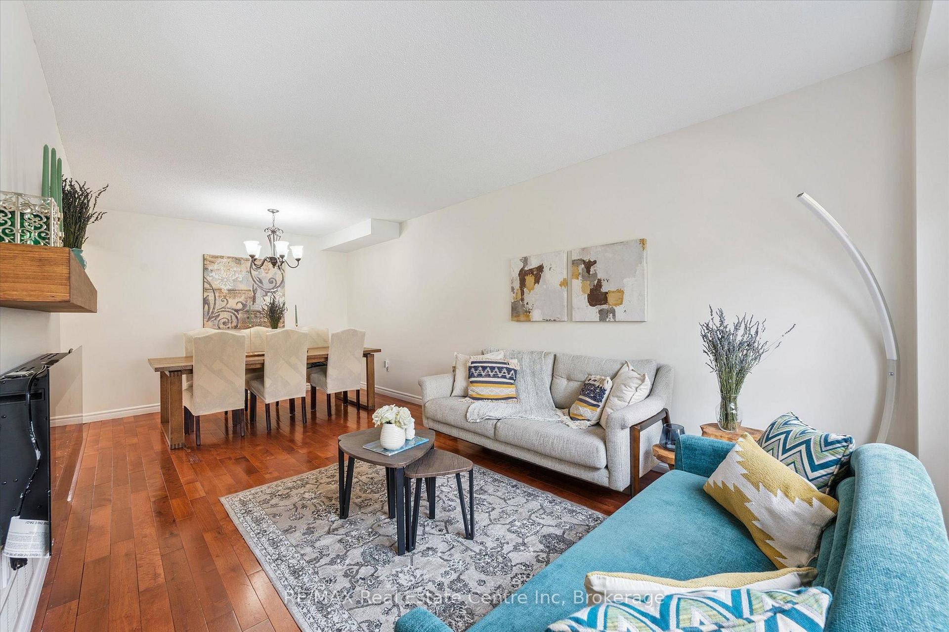 Photo 4 of 24 Wilkie Crescent, Guelph, Pineridge/Westminster Woods — HOMEH