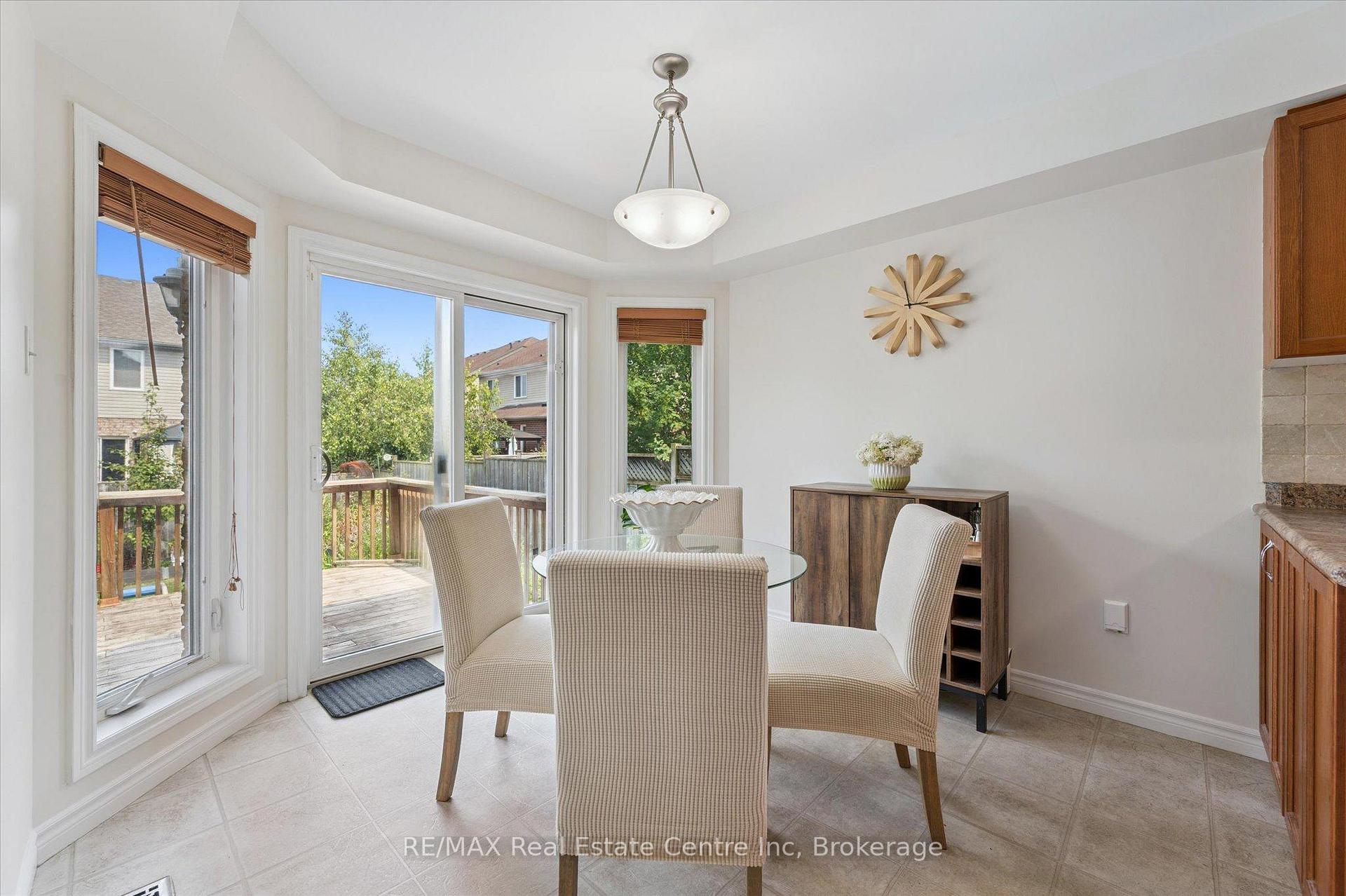 Photo 12 of 24 Wilkie Crescent, Guelph, Pineridge/Westminster Woods — HOMEH
