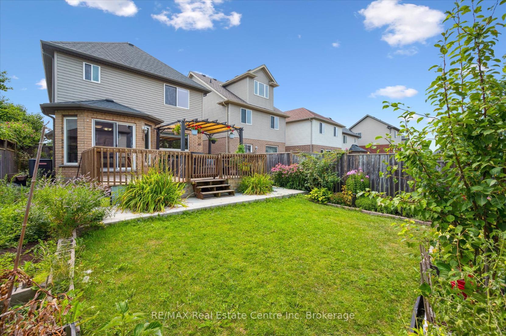 Photo 24 of 24 Wilkie Crescent, Guelph, Pineridge/Westminster Woods — HOMEH