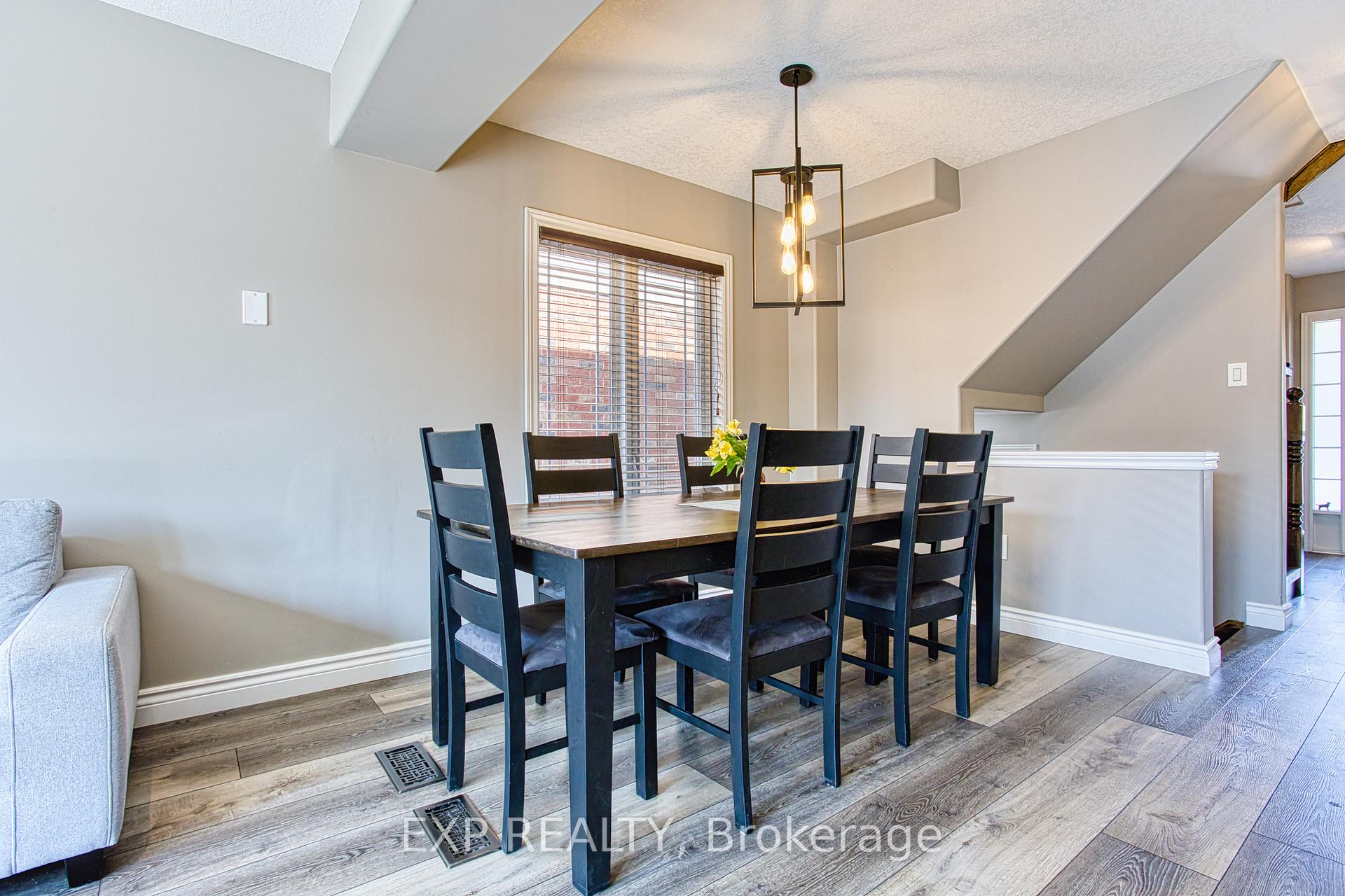 Photo 9 of 121 Sumner Crescent, Grimsby, Grimsby Beach — HOMEH