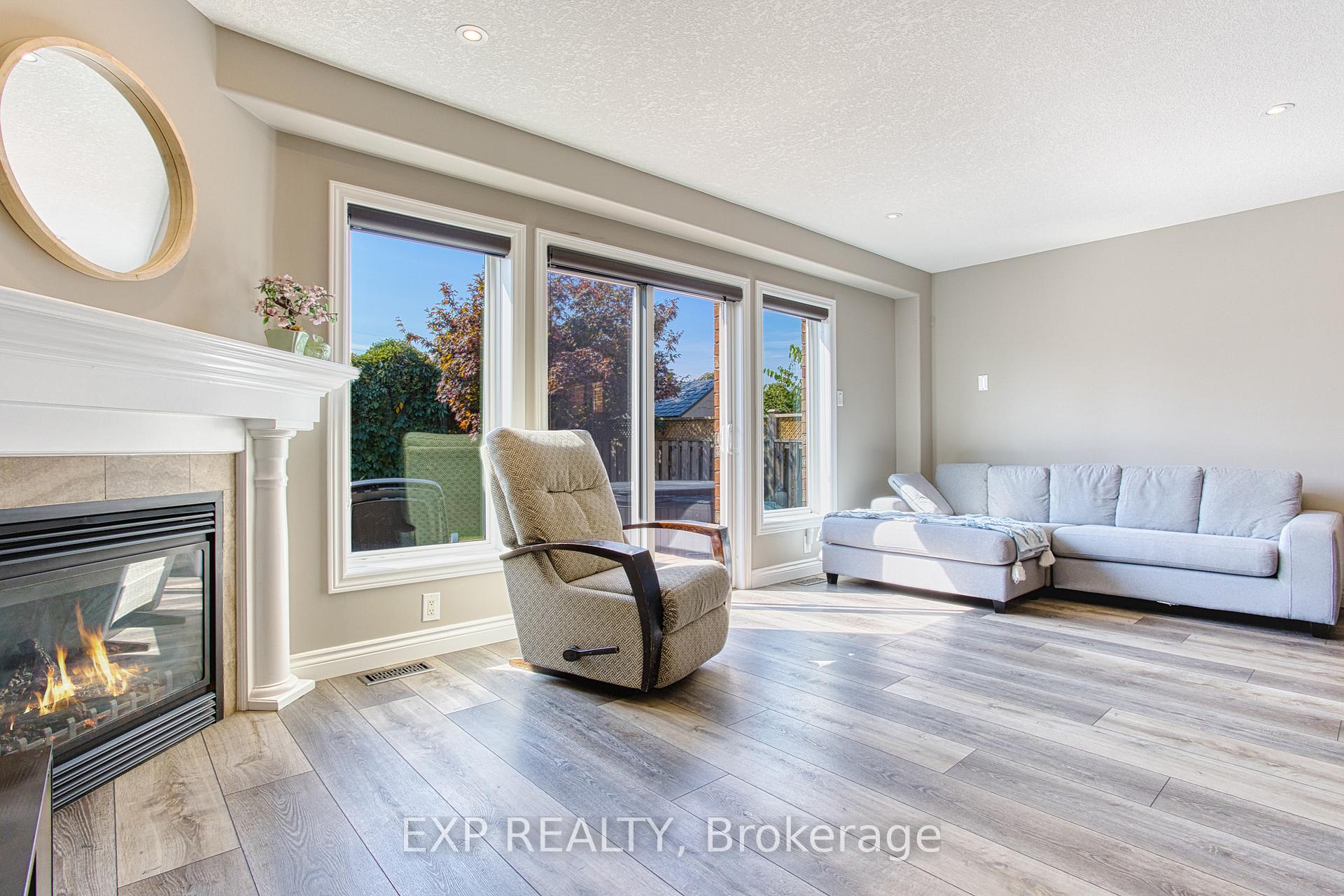 Photo 16 of 121 Sumner Crescent, Grimsby, Grimsby Beach — HOMEH