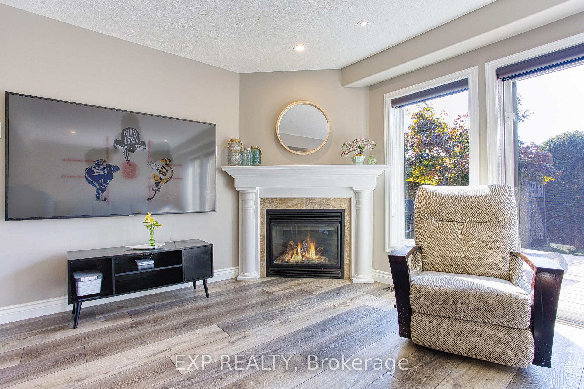 Photo 17 of 121 Sumner Crescent, Grimsby, Grimsby Beach — HOMEH