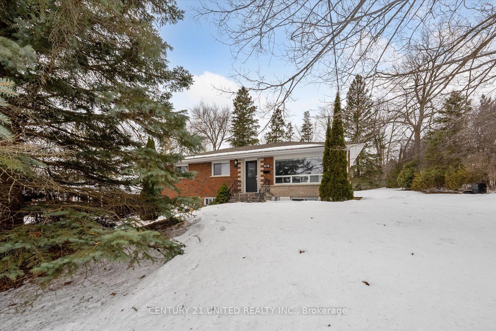 Photo 2 of 75 Alexander Avenue, Peterborough, Monaghan Ward 2 — HOMEH
