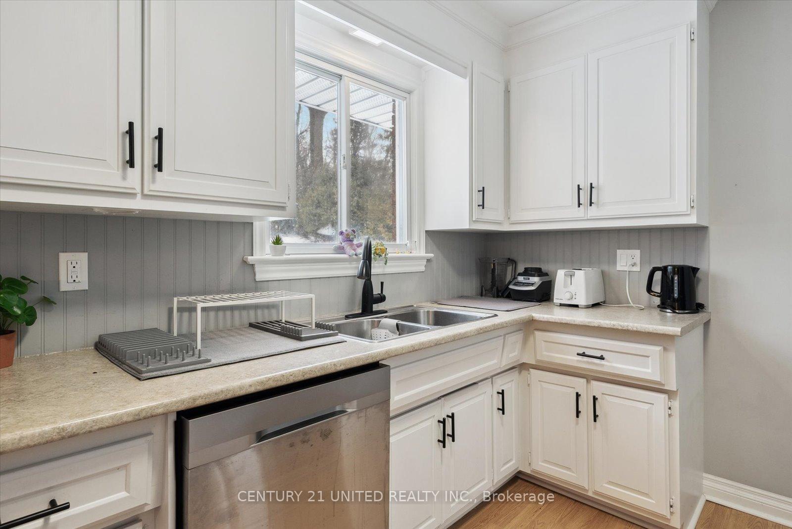 Photo 14 of 75 Alexander Avenue, Peterborough, Monaghan Ward 2 — HOMEH