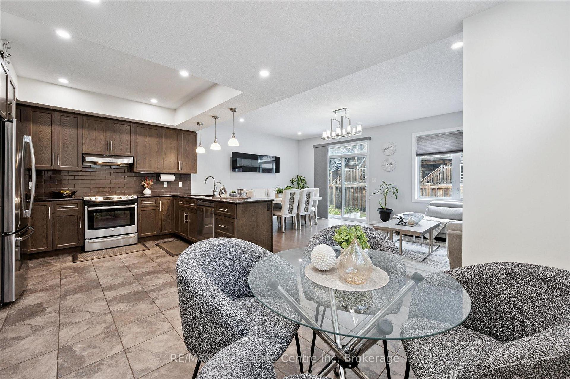 Photo 10 of Unit B, 68 York Road, Guelph, St. Patrick's Ward — HOMEH