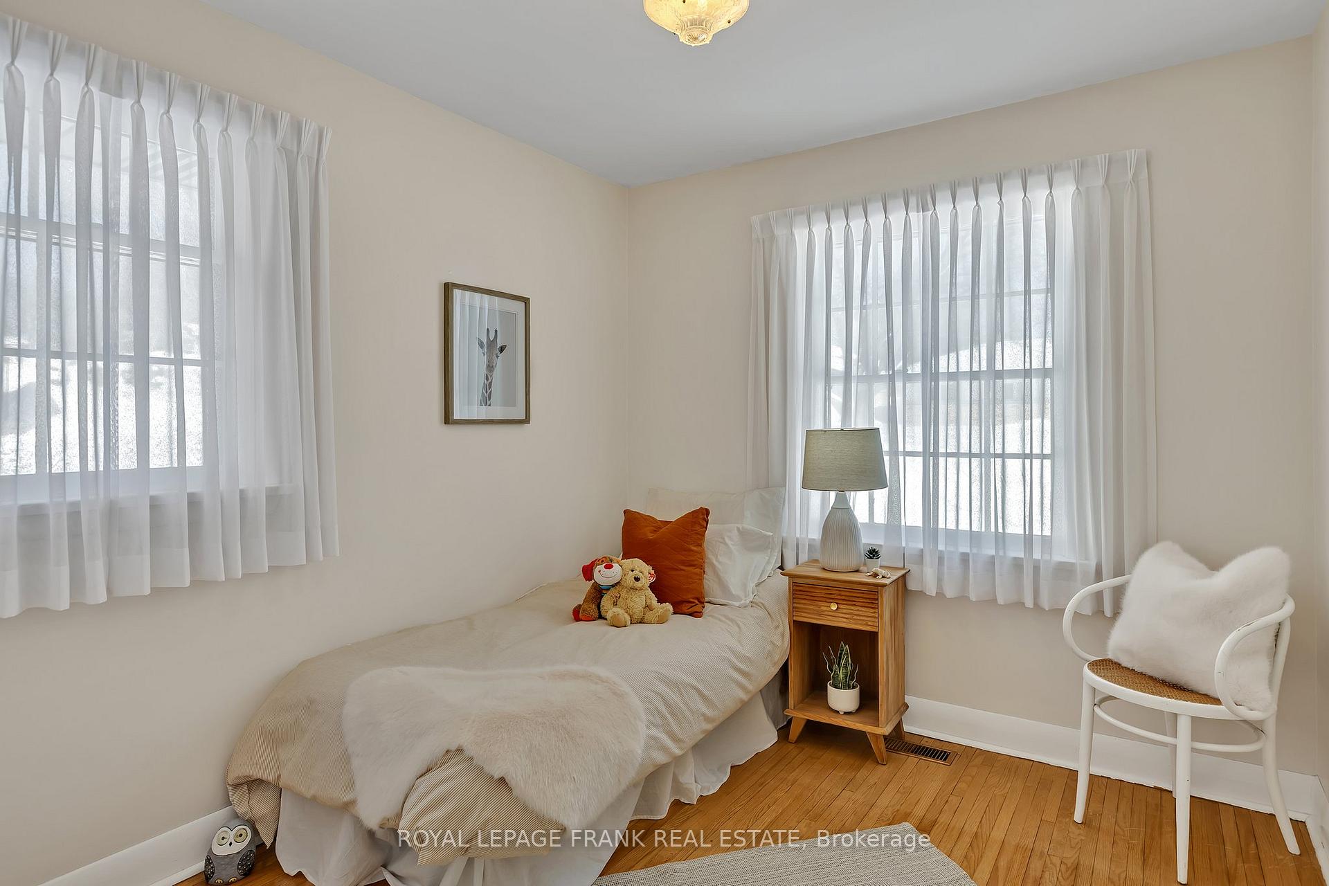 Photo 15 of 1359 Dobbin Avenue, Peterborough, Town Ward 3 — HOMEH