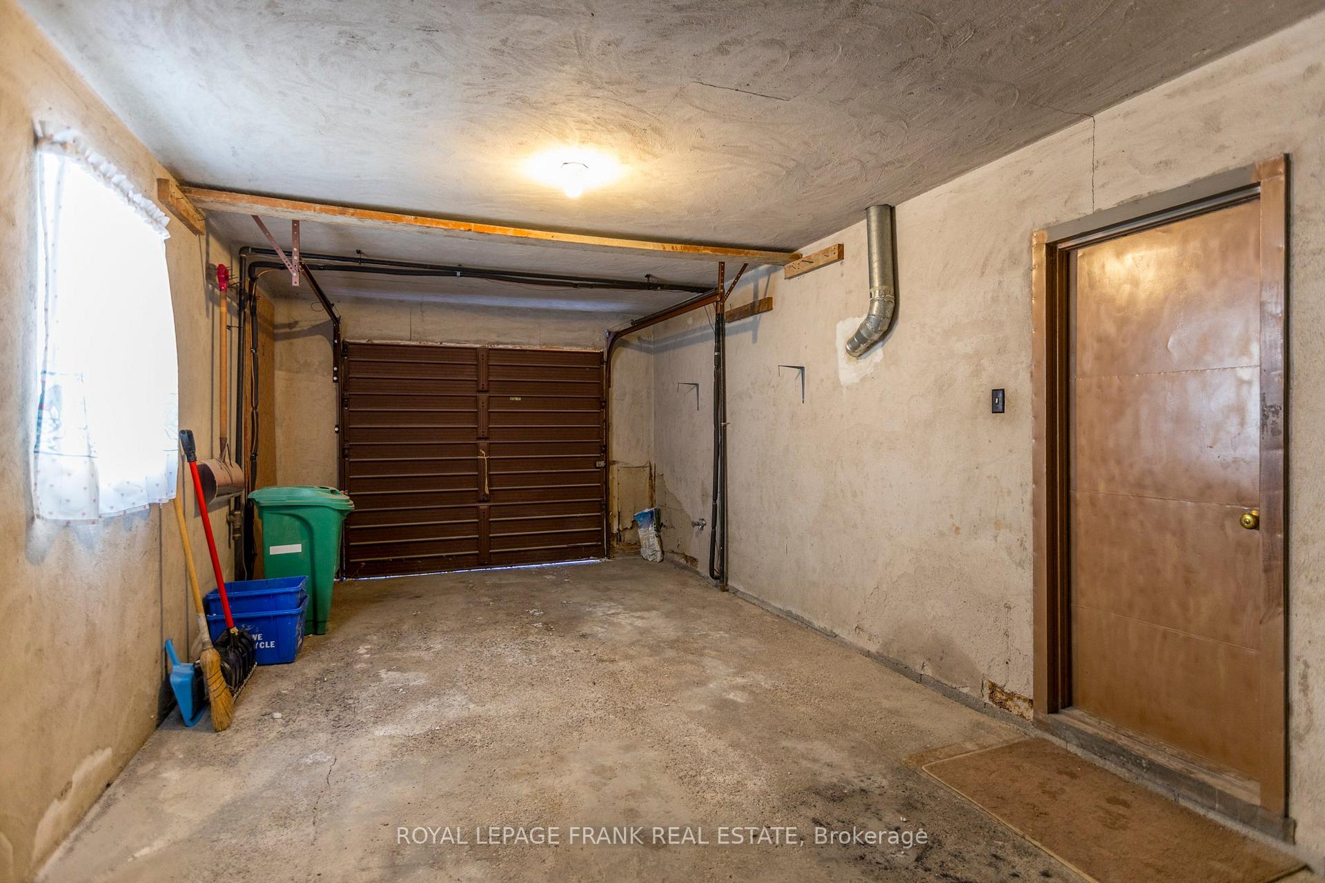 Photo 28 of 1359 Dobbin Avenue, Peterborough, Town Ward 3 — HOMEH