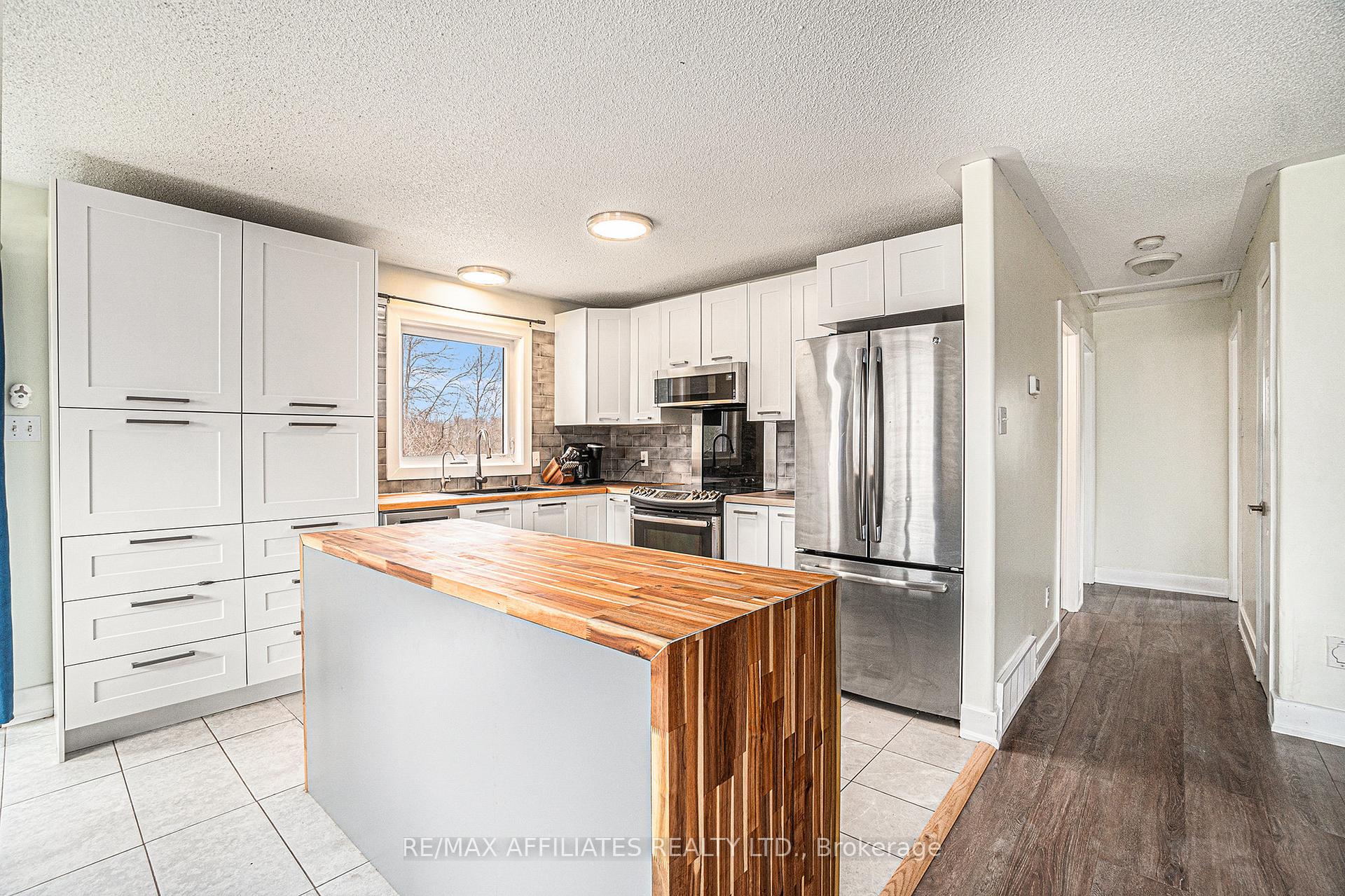 Photo 10 of 1160 Ford Road, Beckwith, Beckwith Twp — HOMEH