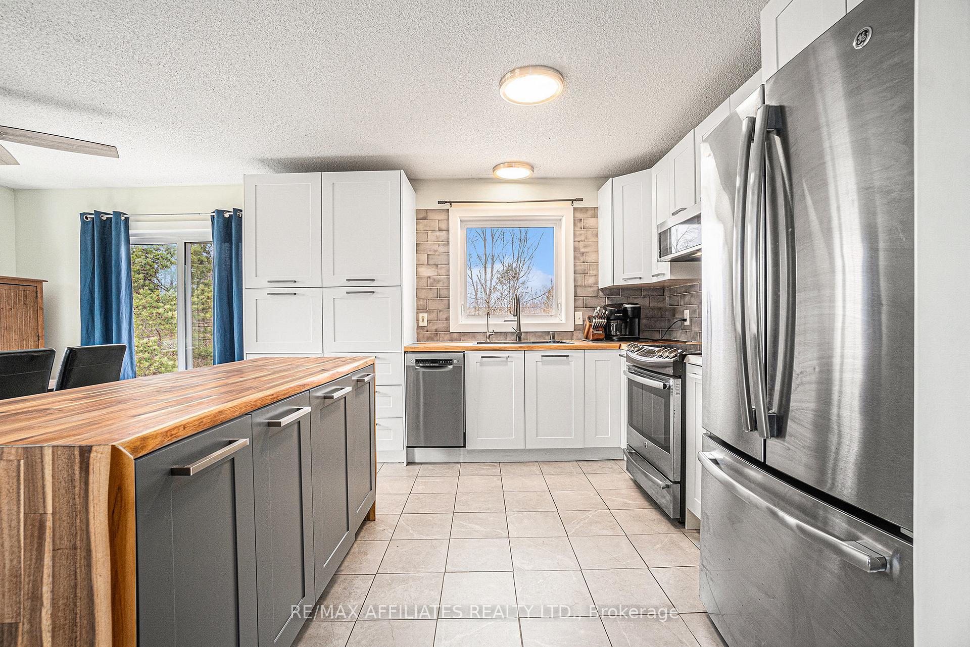 Photo 11 of 1160 Ford Road, Beckwith, Beckwith Twp — HOMEH