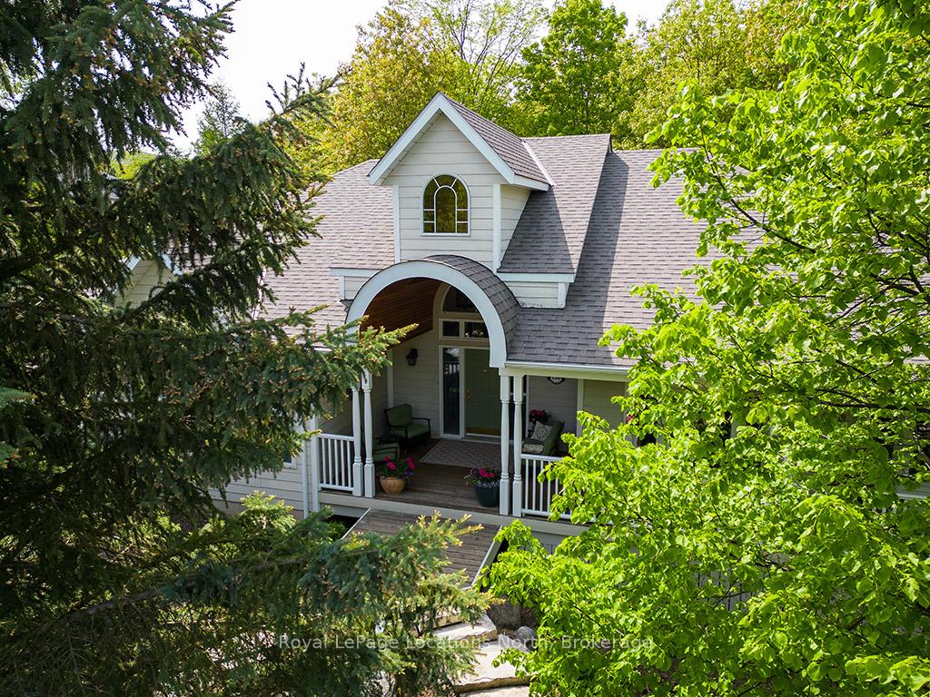 Photo 1 of 130 Davos Drive, Blue Mountains — HOMEH
