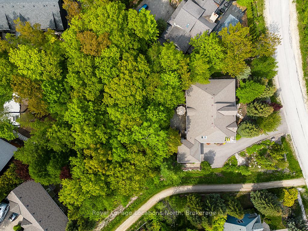 Photo 2 of 130 Davos Drive, Blue Mountains — HOMEH