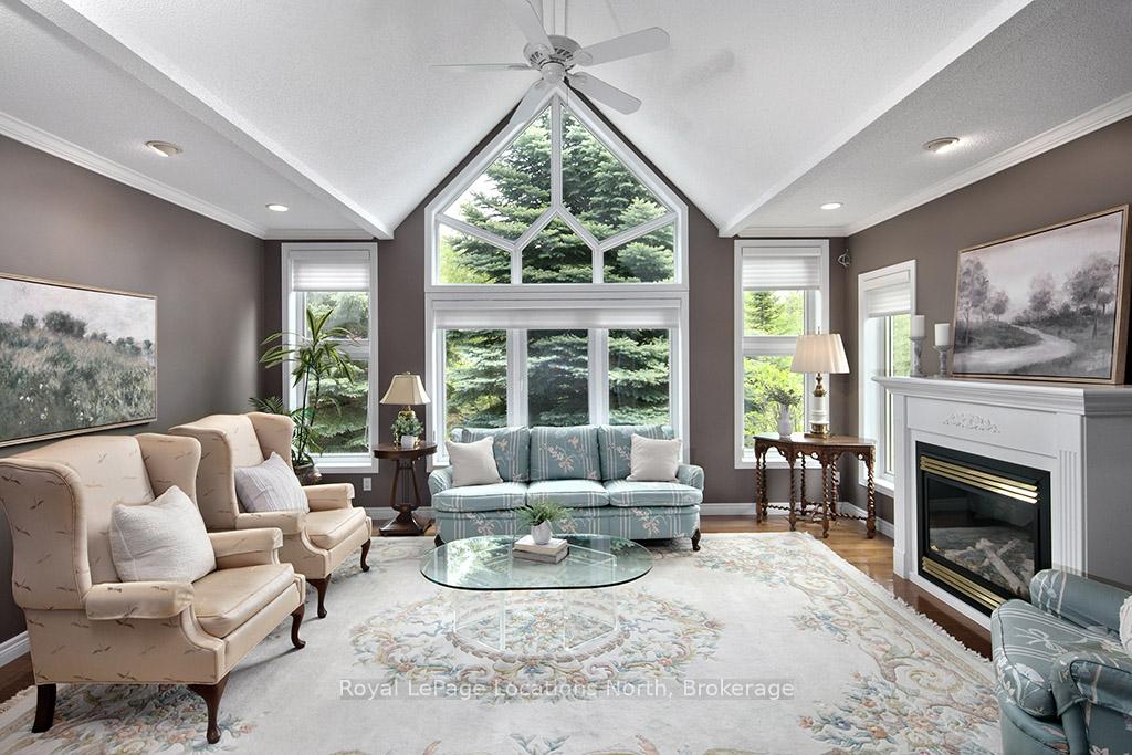 Photo 6 of 130 Davos Drive, Blue Mountains — HOMEH