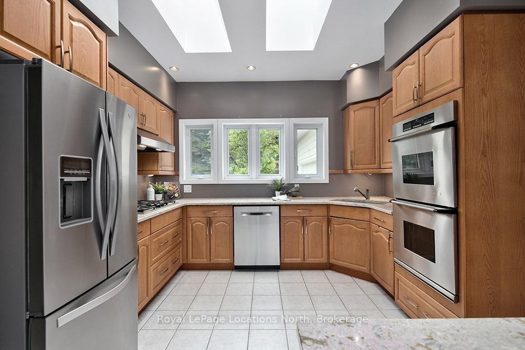 Photo 8 of 130 Davos Drive, Blue Mountains — HOMEH