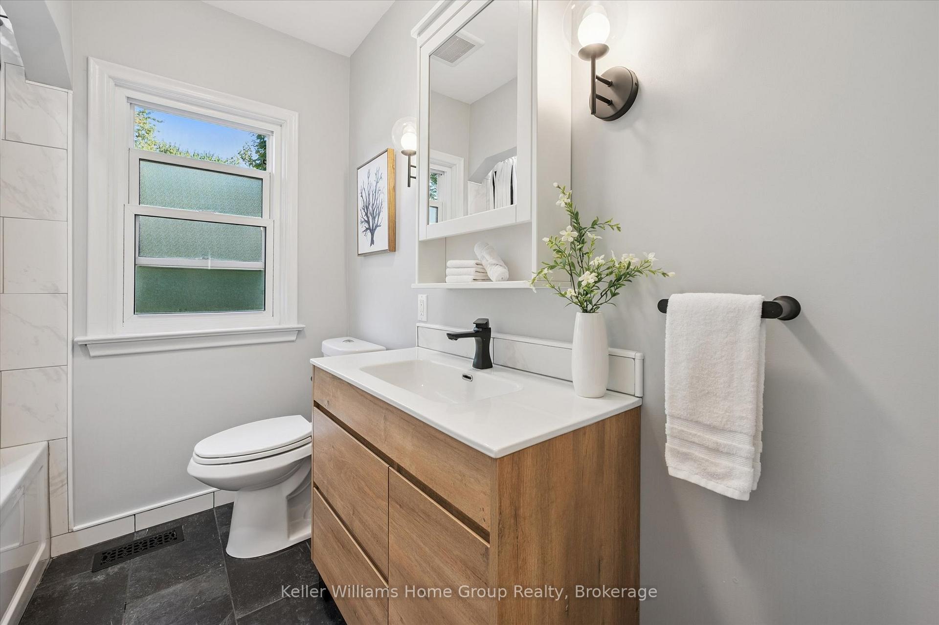 Photo 20 of 30 Barton Street, Guelph, Exhibition Park — HOMEH