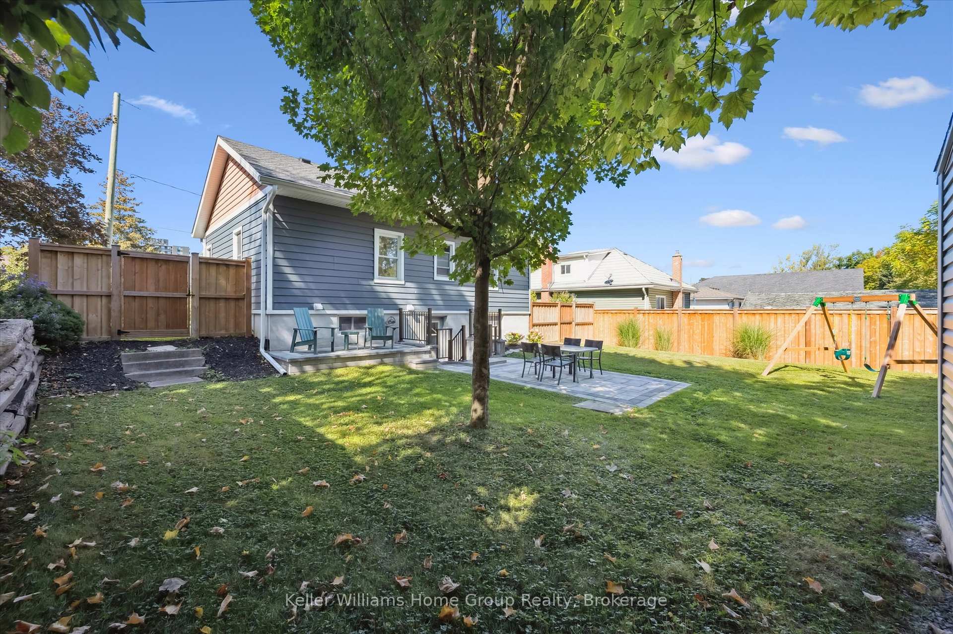 Photo 33 of 30 Barton Street, Guelph, Exhibition Park — HOMEH