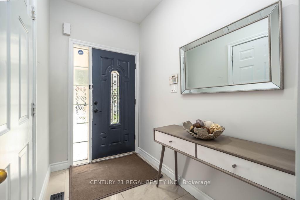 Photo 3 of 12 Salt Drive, Ajax, South East — HOMEH
